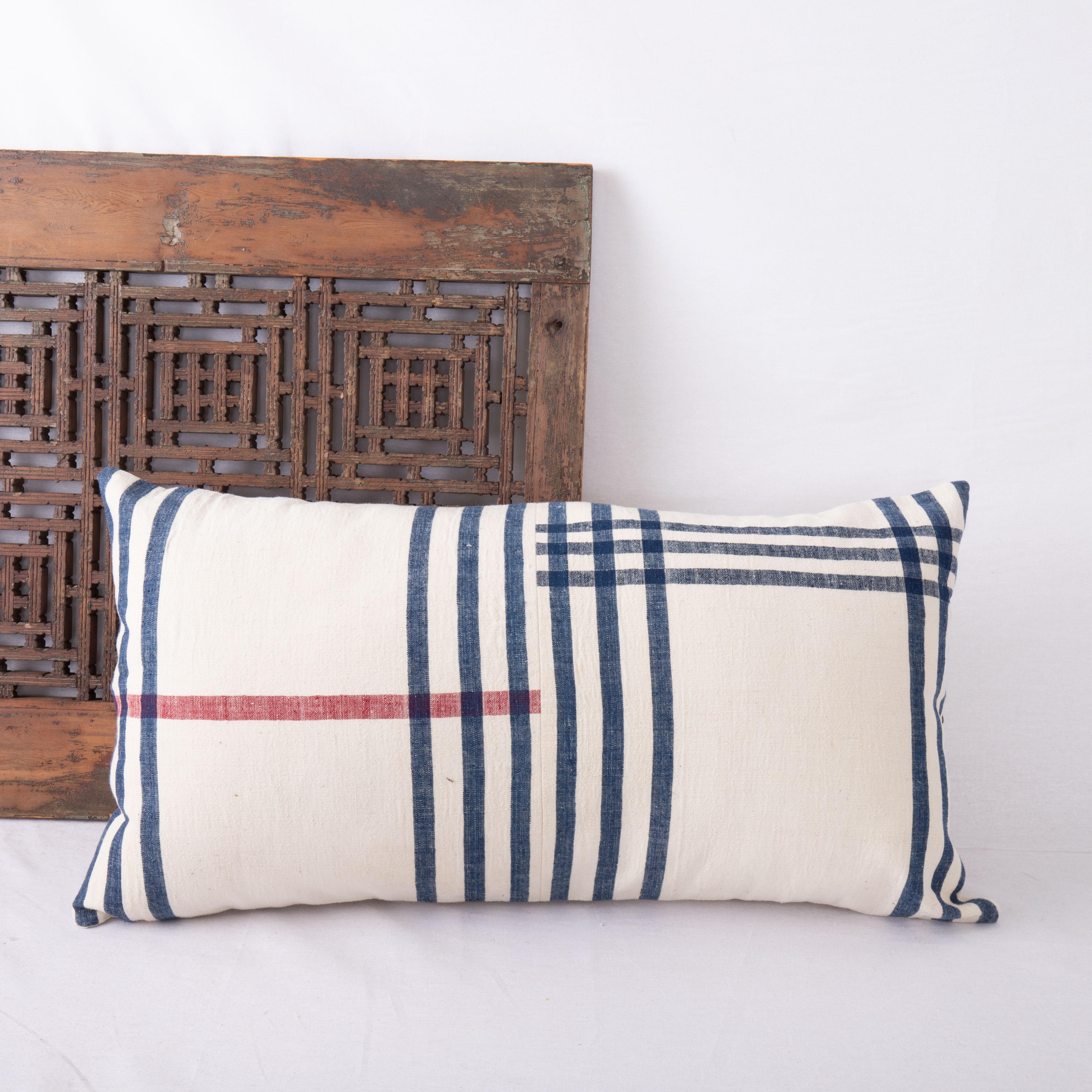 20th Century Lumbar Pillow Cover Made from a Vintage Anatolian Cotton Weaving, Mid 20th C. For Sale