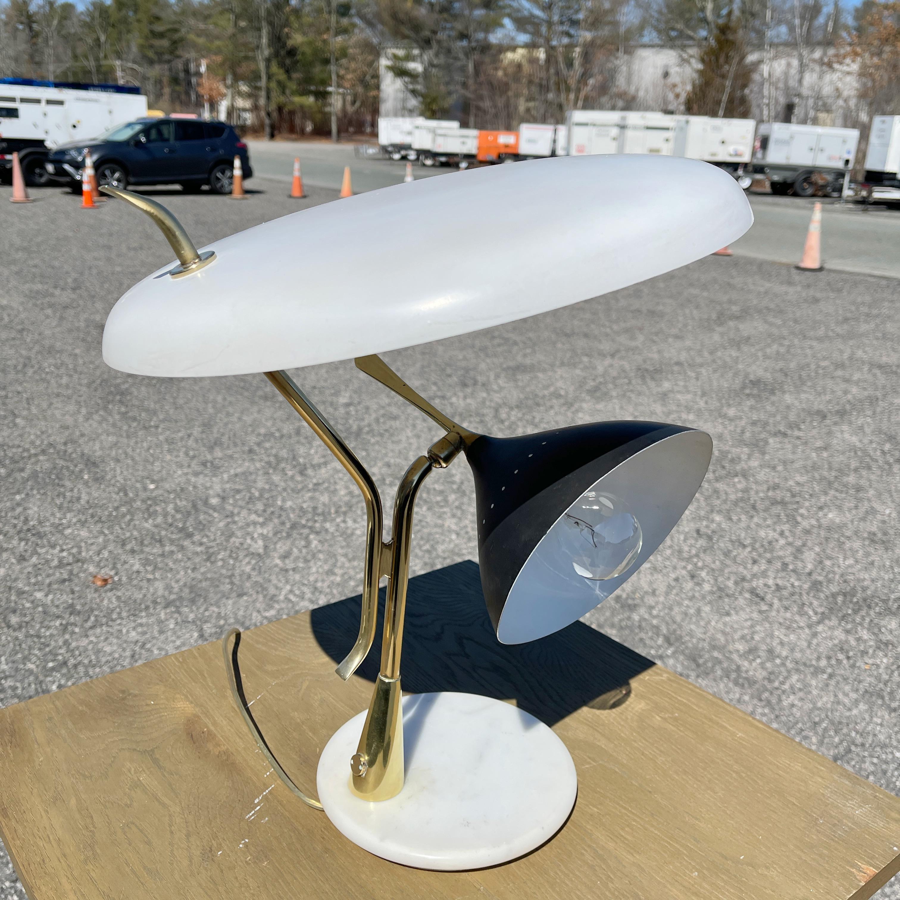 Lumen Milano Desk Lamp Mod C429 by Oscar Torlasco For Sale 2