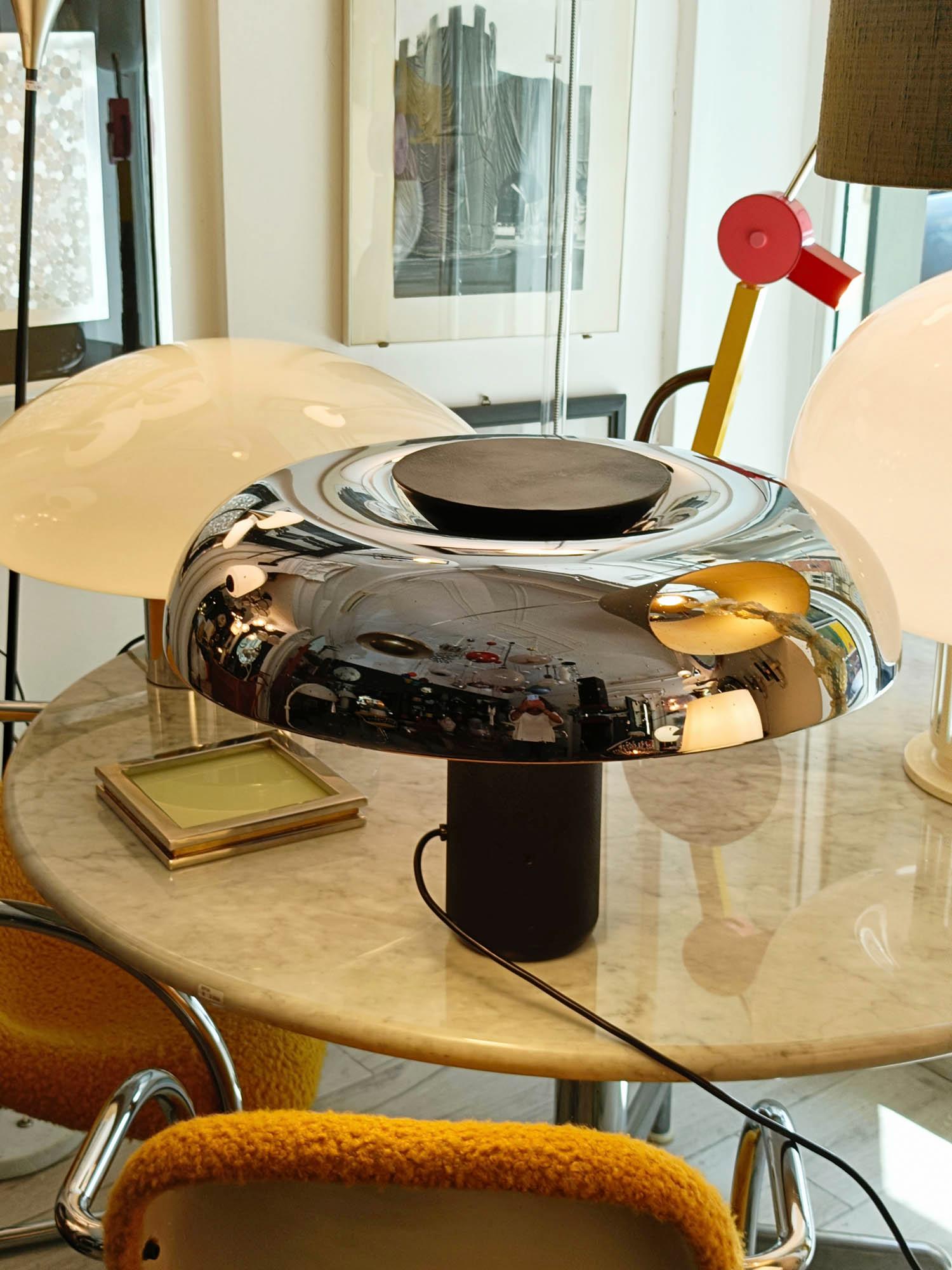 Late 20th Century Lumenform Lampada da Tavolo Mod. 