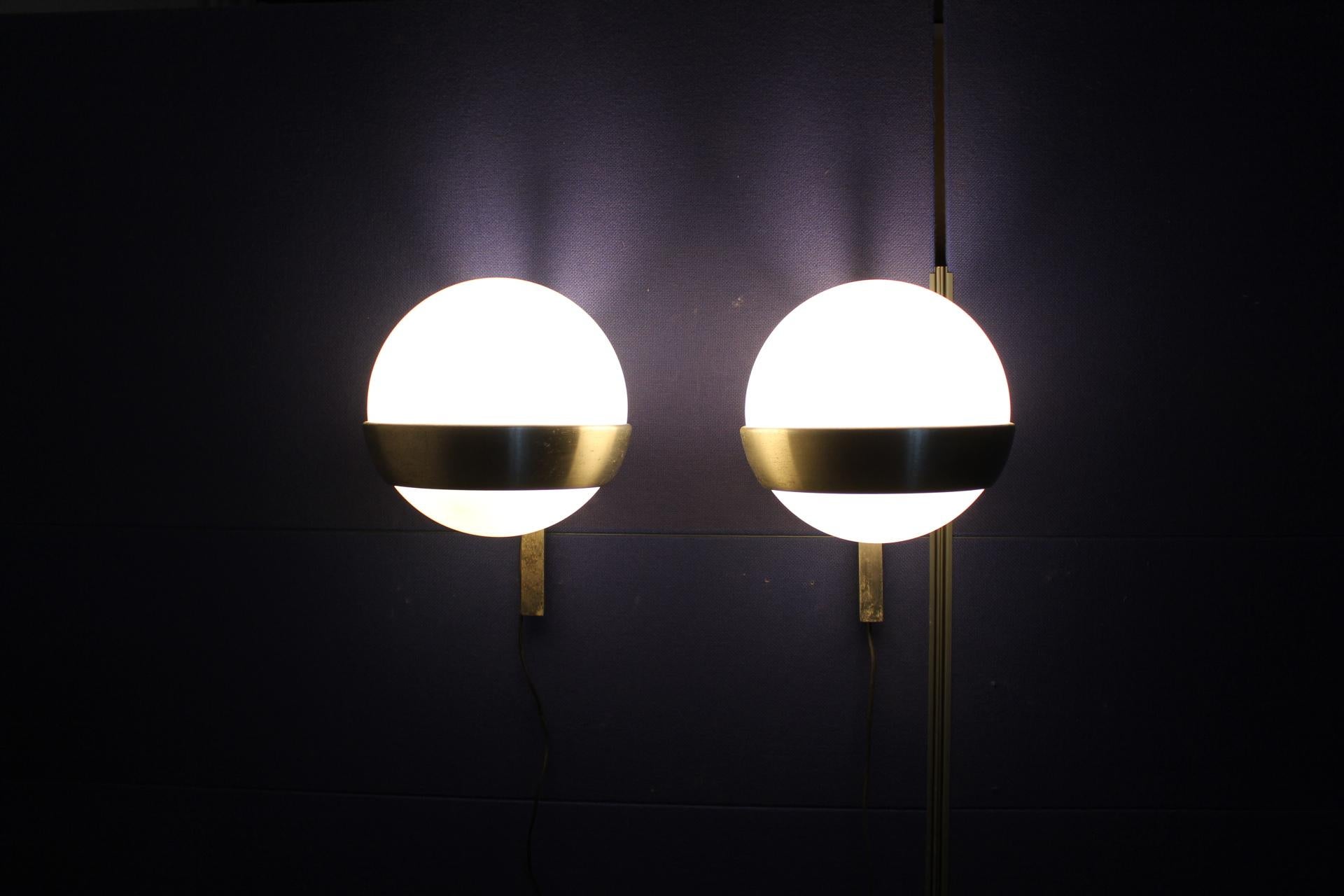 20th Century Design Lumi Milano  Aluminium Glass Wall Lamps, Set of 2 6
