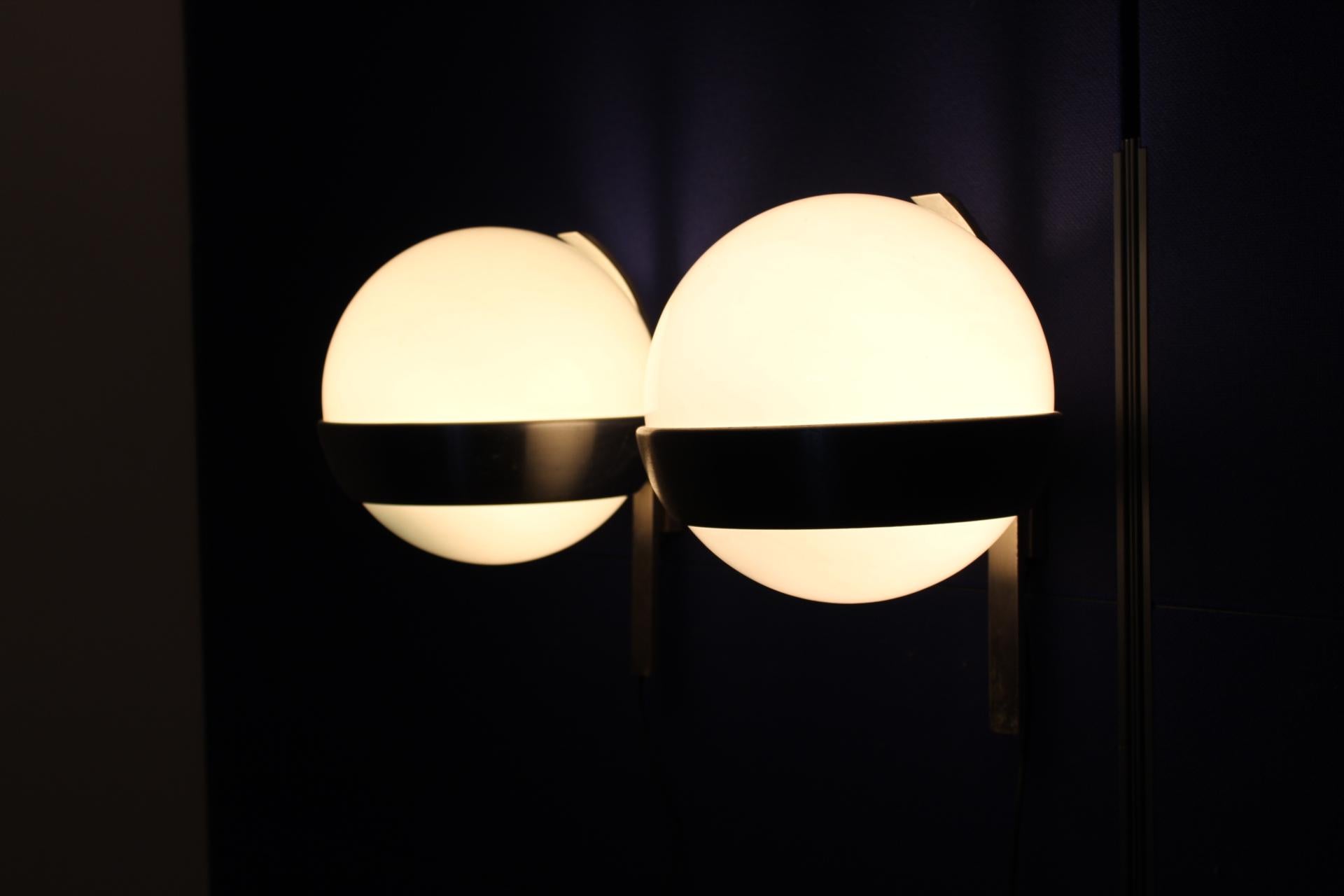 20th Century Design Lumi Milano  Aluminium Glass Wall Lamps, Set of 2 7