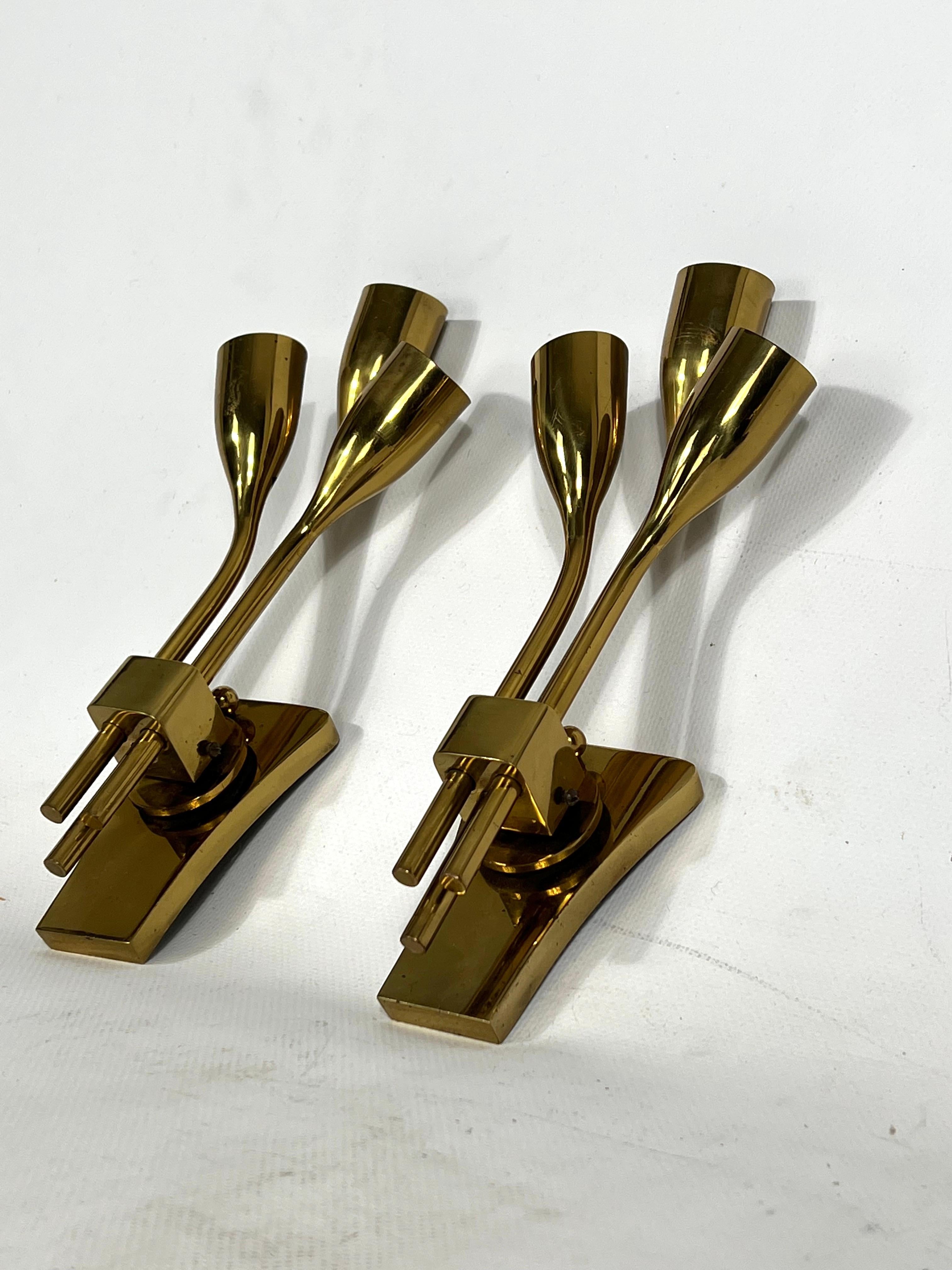 Lumi Milano, Mid-Century Modern Pair of Italian Brass Sconces from 60s For Sale 1