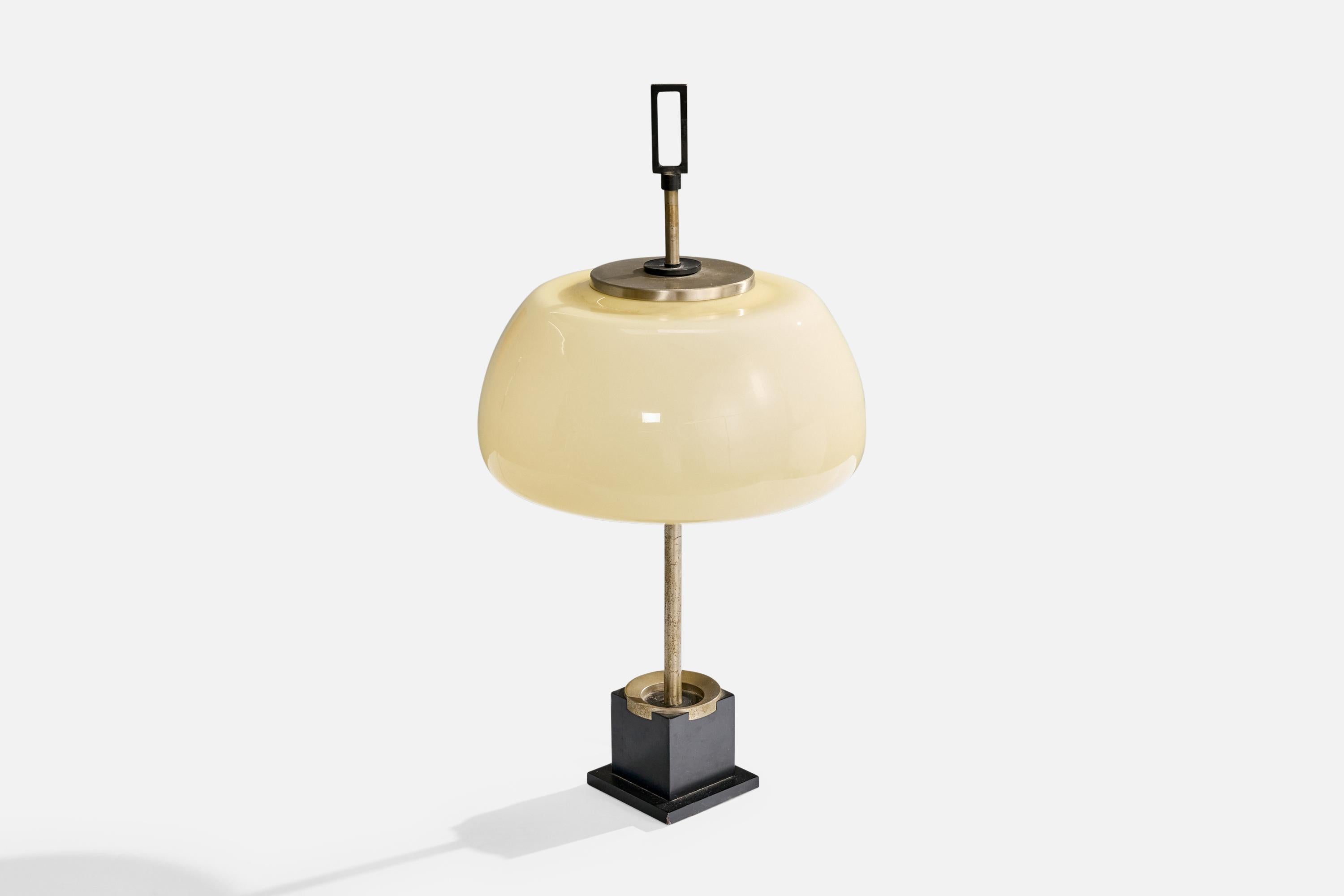 Mid-Century Modern Lampe de Table Lumi Milano, Métal, Verre, Italie, Années 1960 en vente