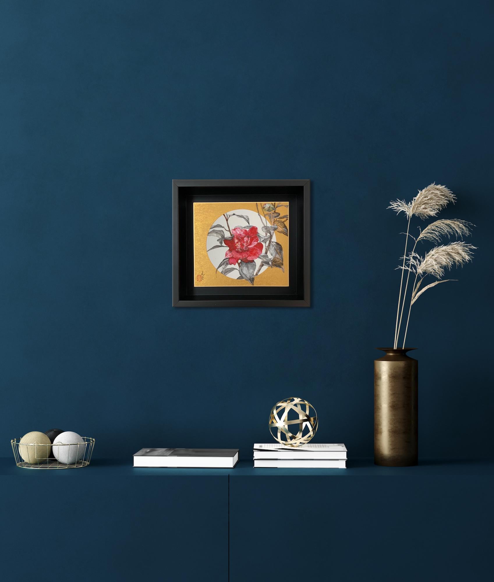 Kamelie VIII von Lumi Mizutani – Gemälde im japanischen Stil, Blumen, Blattgold im Angebot 1