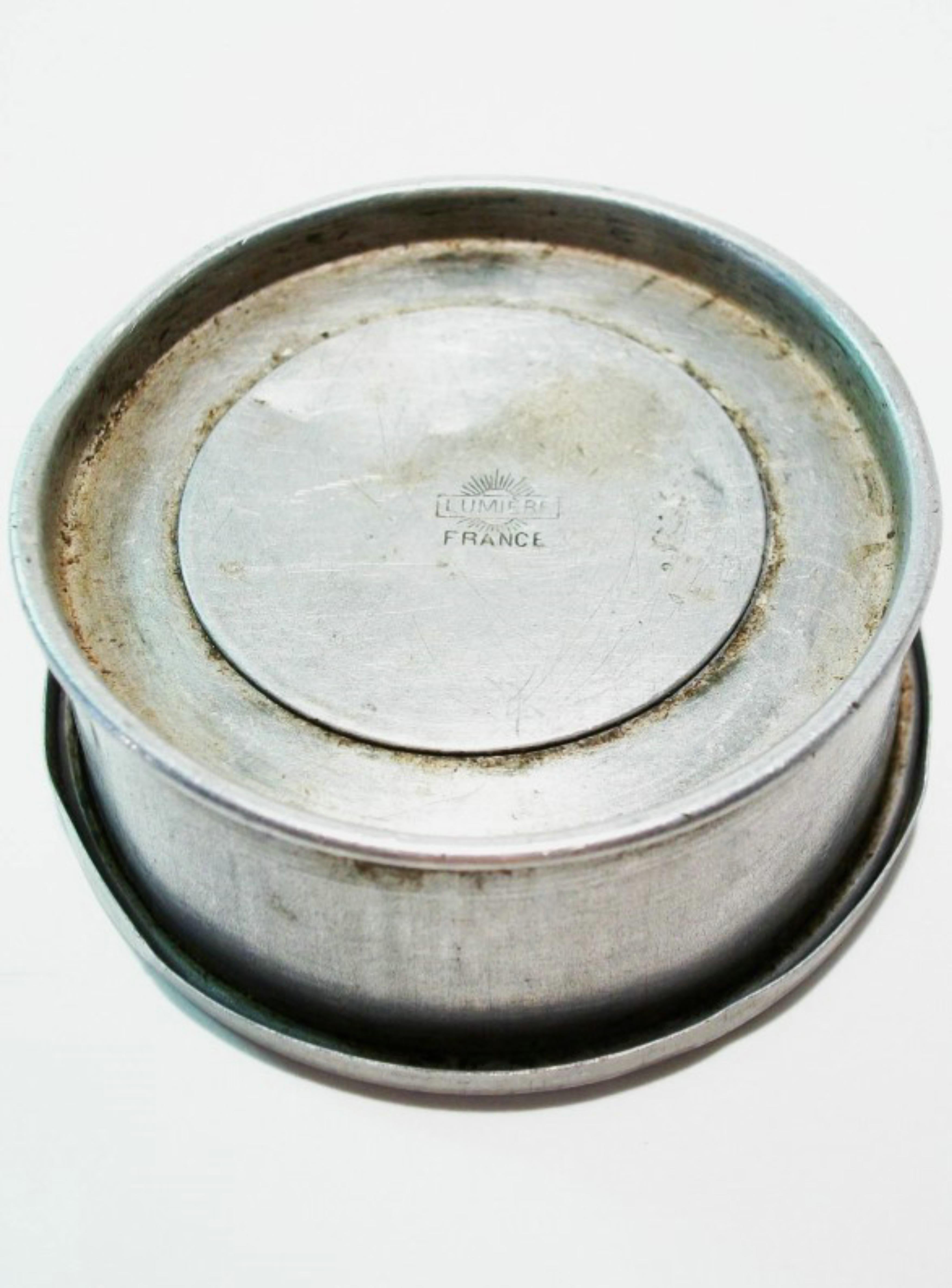 LUMIERE - Antica tazza da viaggio pieghevole con coperchio - Francia - Circa 1895 in vendita 1