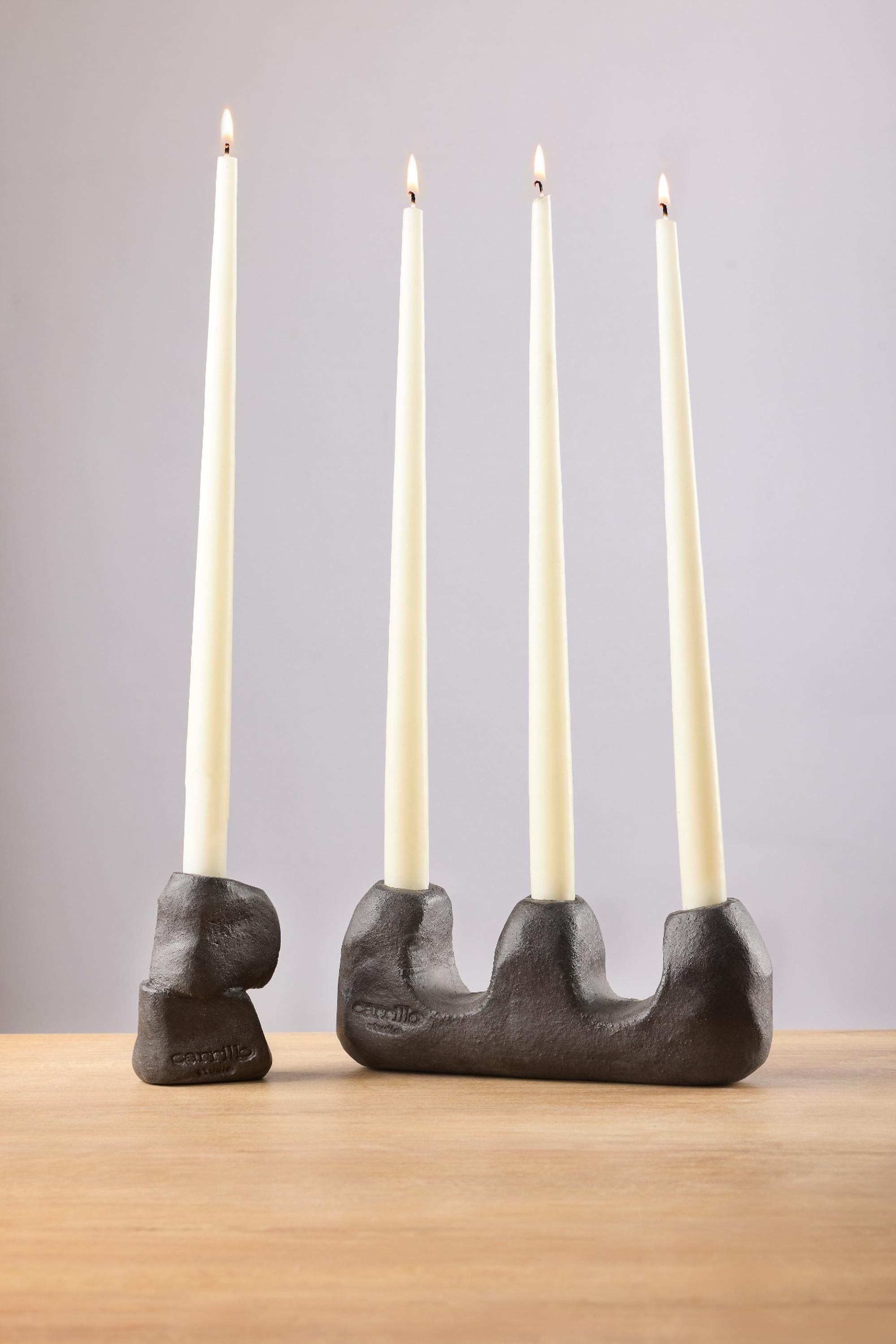 Lumière&Hombre Pareja de candelabros de gres pulido a la cera negra Gres en venta
