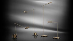 Lampadaire Lumina or brossé par Foster+Partners
