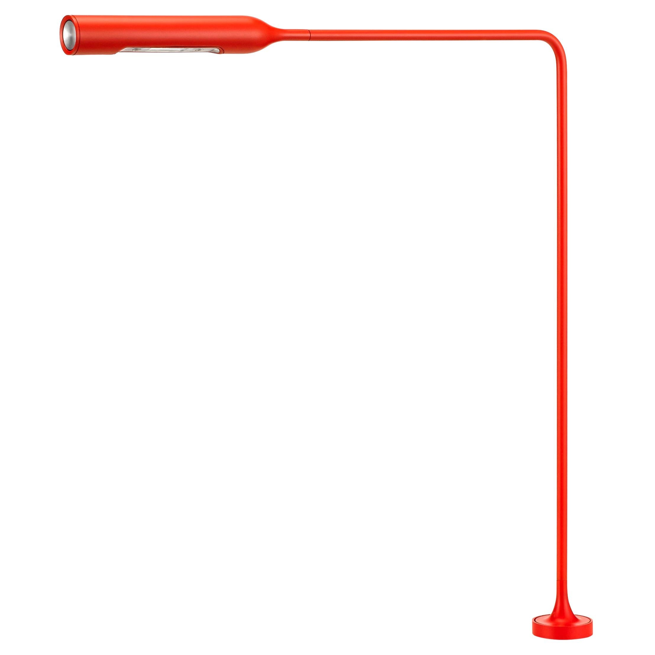Lampada da tavolo Lumina Flo con occhiello F20 in rosso opaco di Foster + Partners