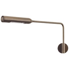 Lampada da parete Lumina Flo in metallo verniciato bronzo di Foster & Partners