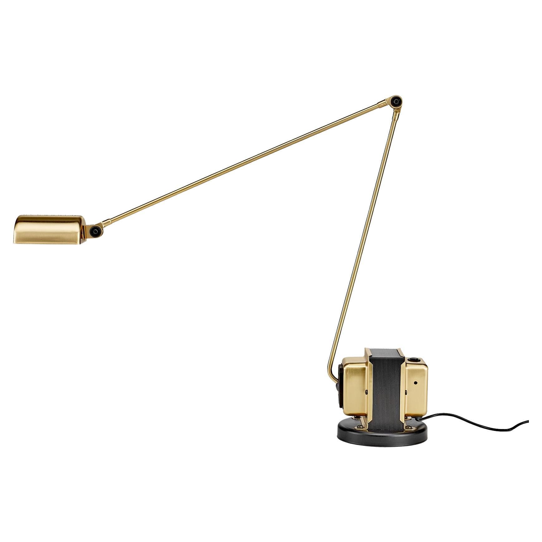 Lumina lampe à LED en daphine brossé doré  par Tommaso Cimini  en vente