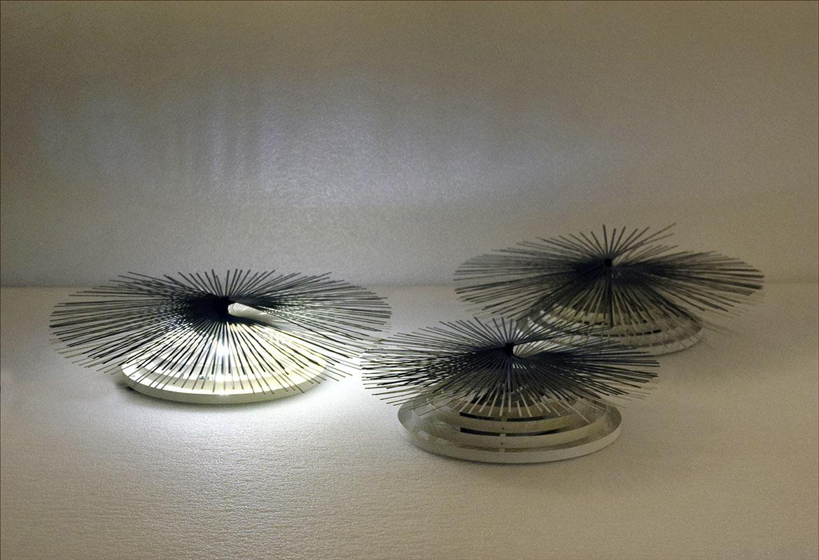 Lumina 'Helios' Wall Lamp Design Roberto Blumer, 1980s For Sale 2