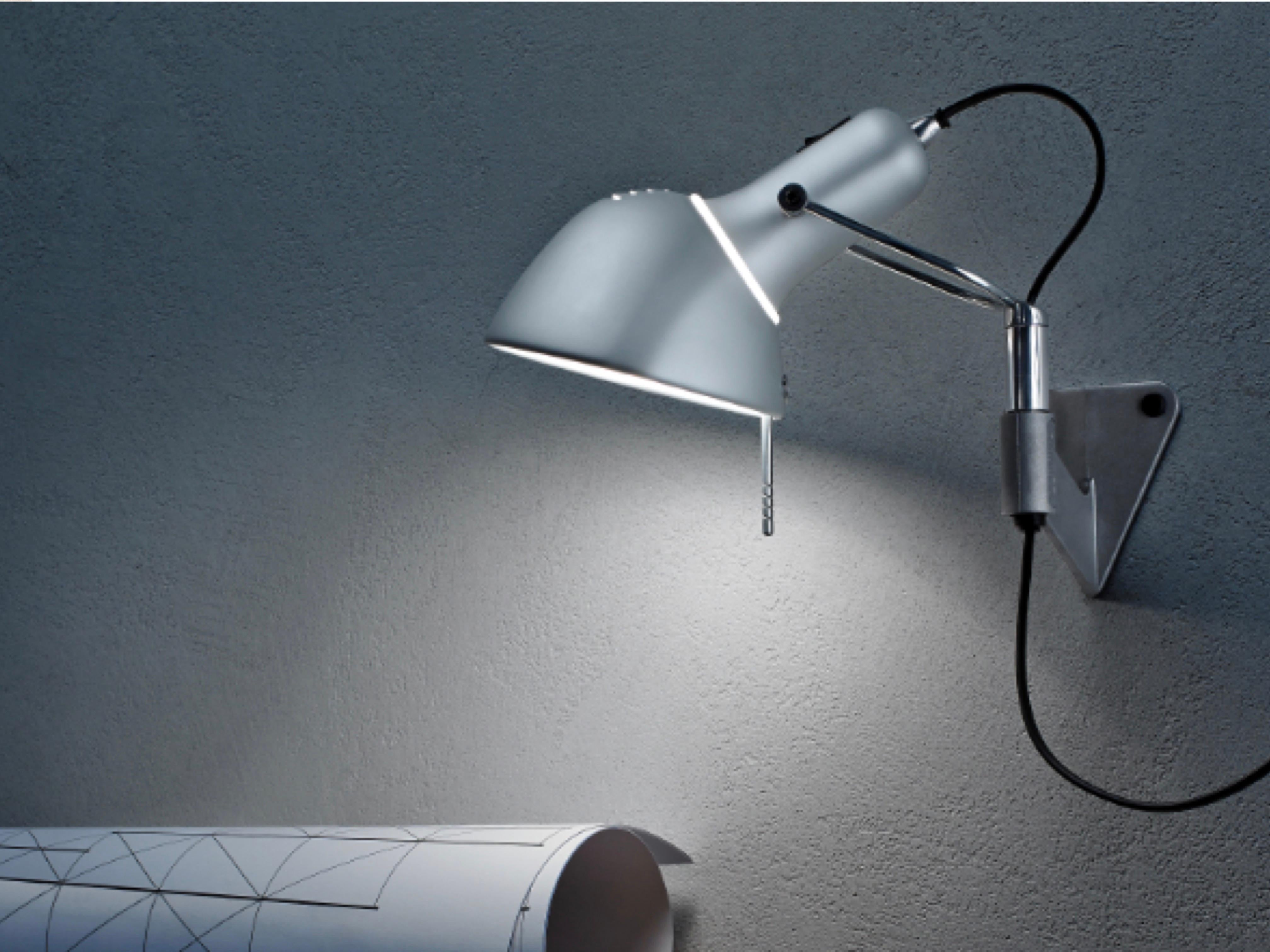 Adjustable lamp in aluminium on a clamp-base with 3m long feeding cable.
Environment: indoor
• Placement: wall
• Net weight: 0,46 Kg
• Certifications: CE.