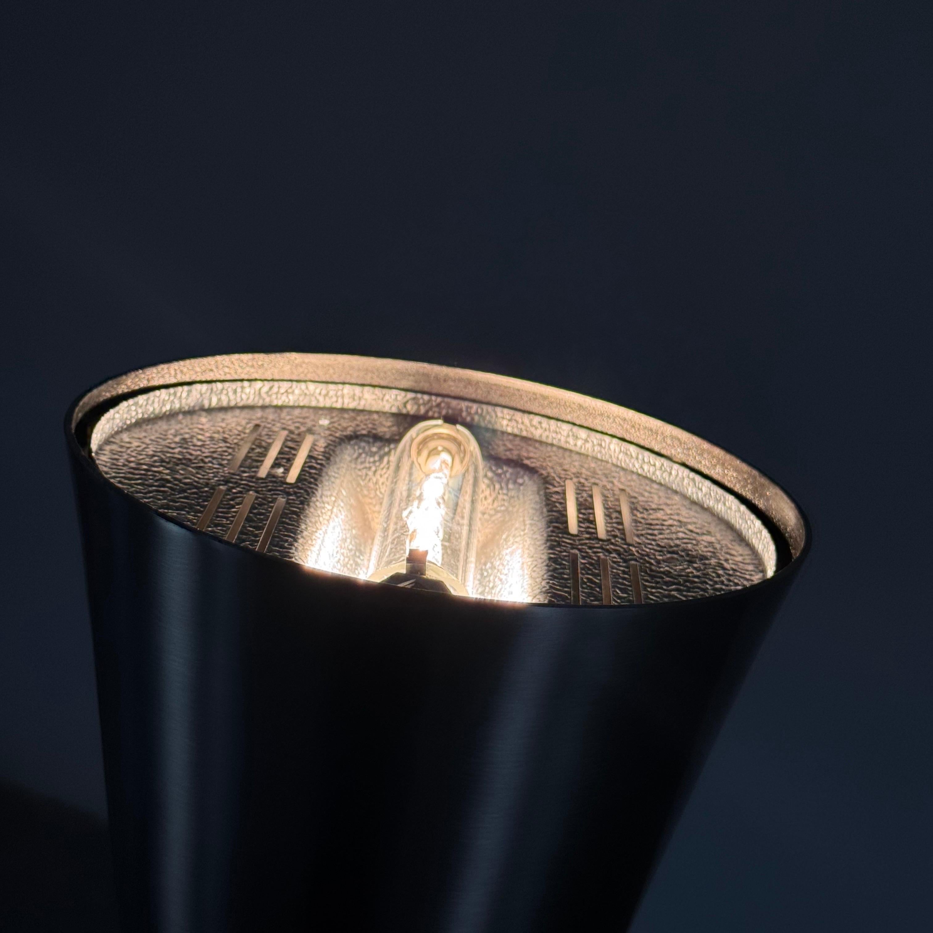 Lampadaire Luminator de Pietro Chiesa pour Fontana Arte, finition en métal brossé en vente 1