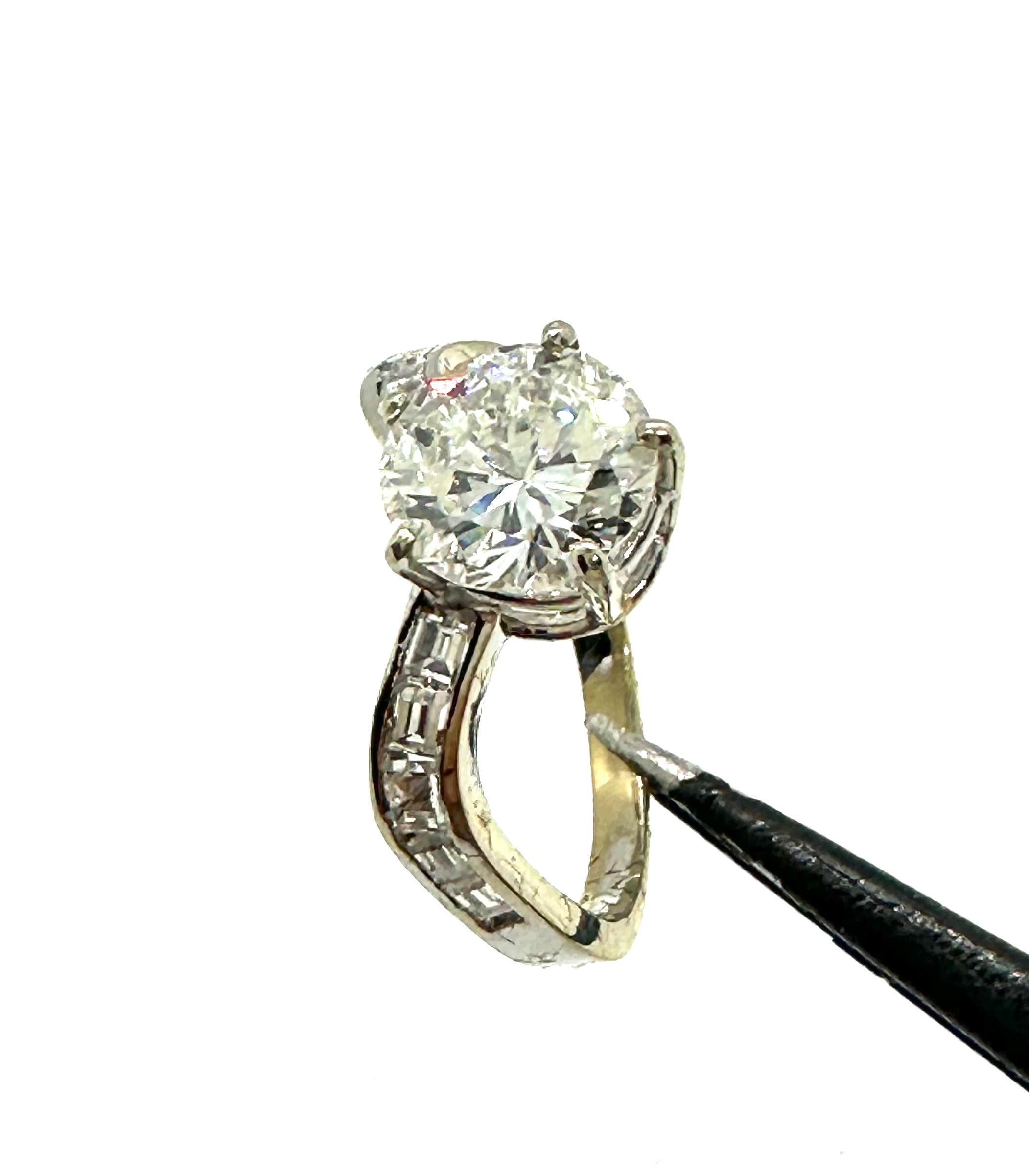 Bright engagement ring with diamond ct. 1.73 For Sale 1