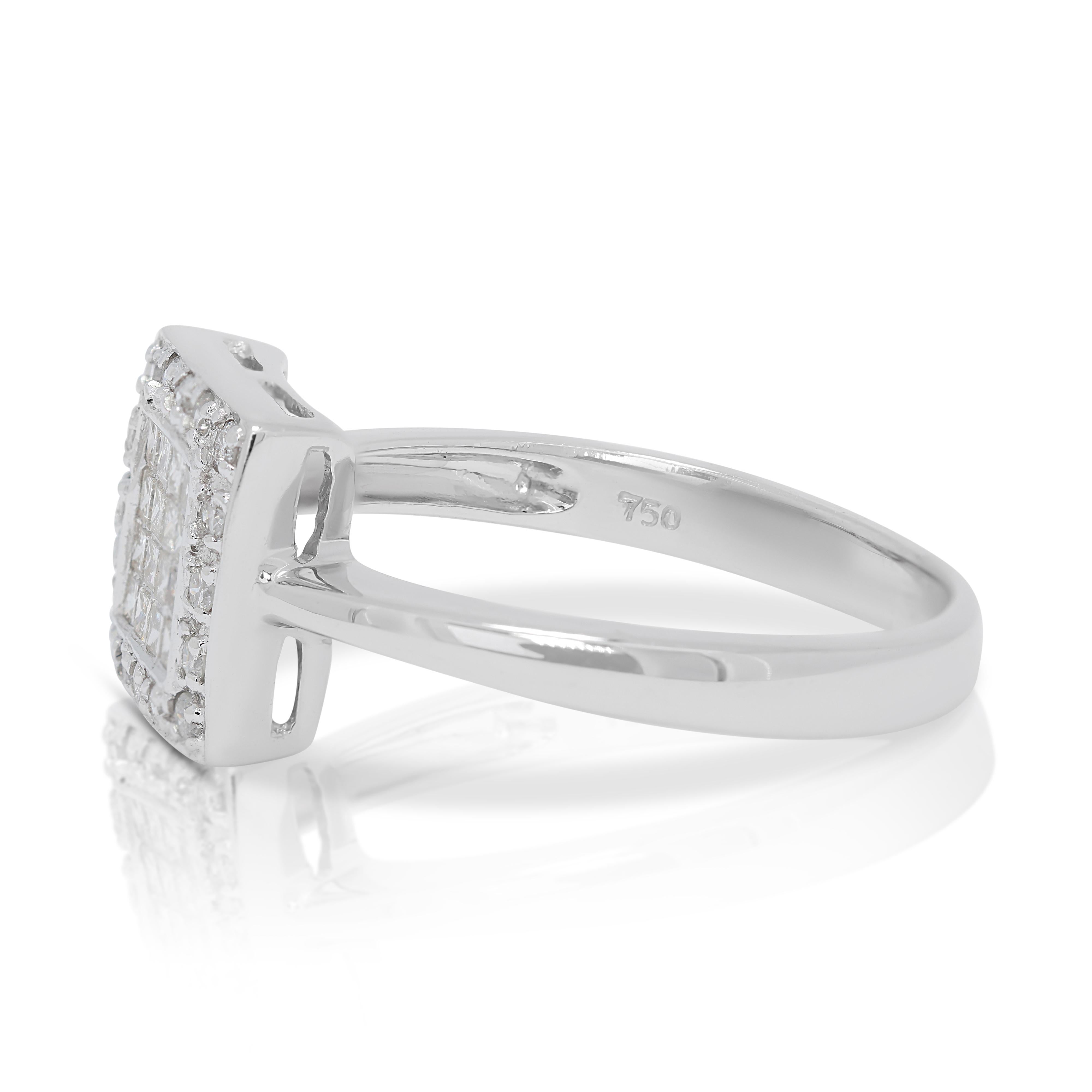 Women's Luminous 0.32ct Diamonds Cluster Ring in 18K White Gold For Sale