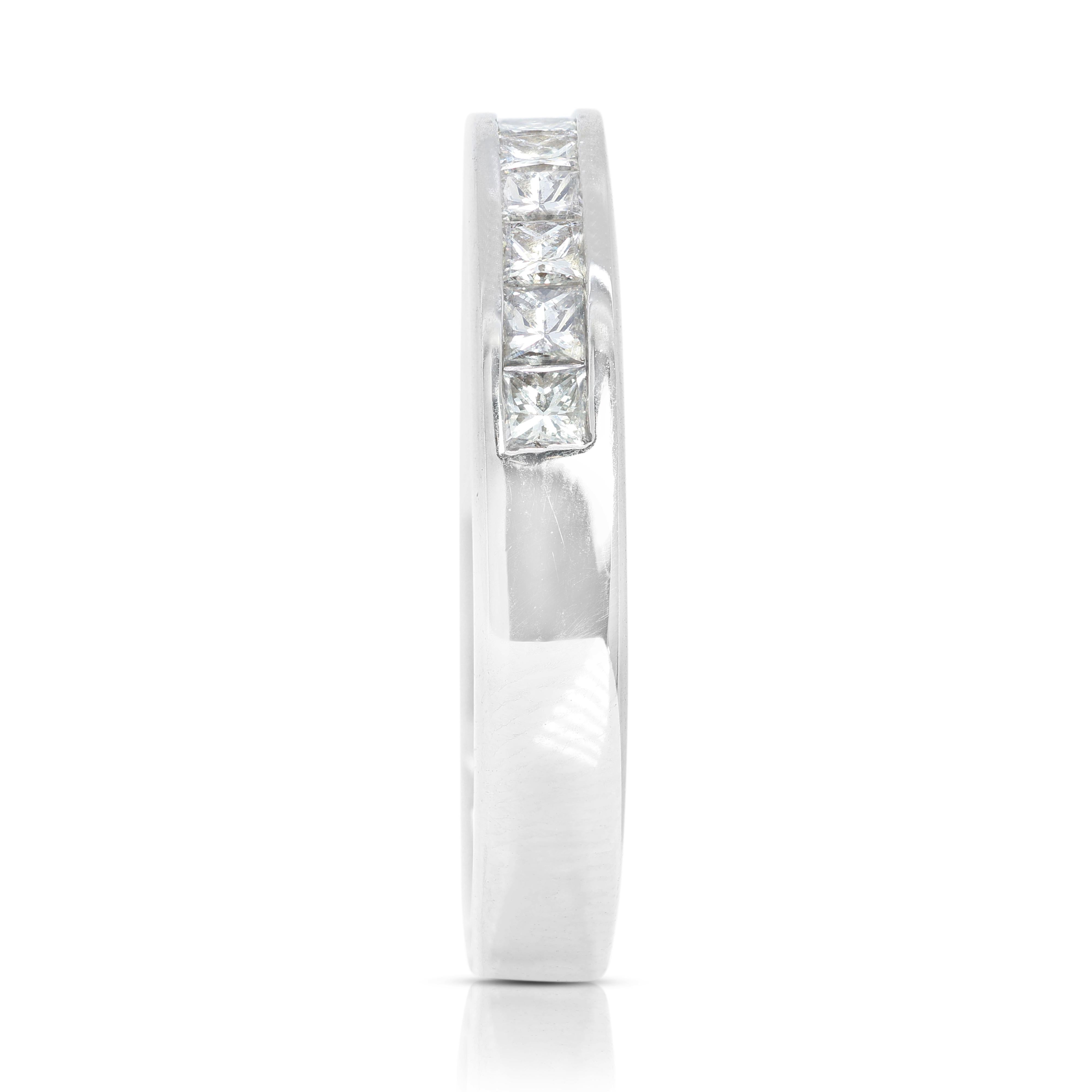 Luminous 0.35ct Princess Cut Half Eternity Diamond Ring in Platinum For Sale 1