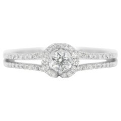 Anillo luminoso de diamantes brillantes redondos de 0,36 ct en oro blanco de 18 quilates