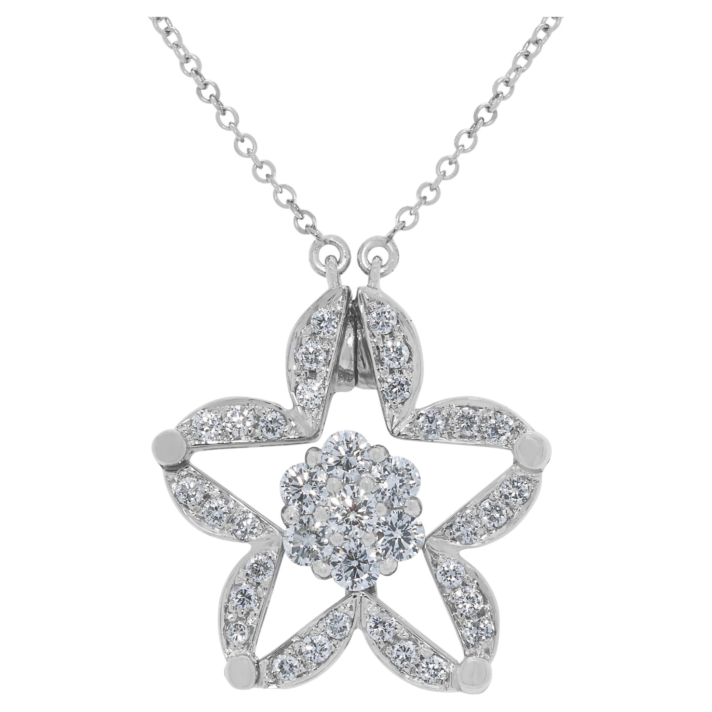 Luminous 0.47ct Diamond Bloom Necklace en or blanc 18K (2-in-1 Design) en vente