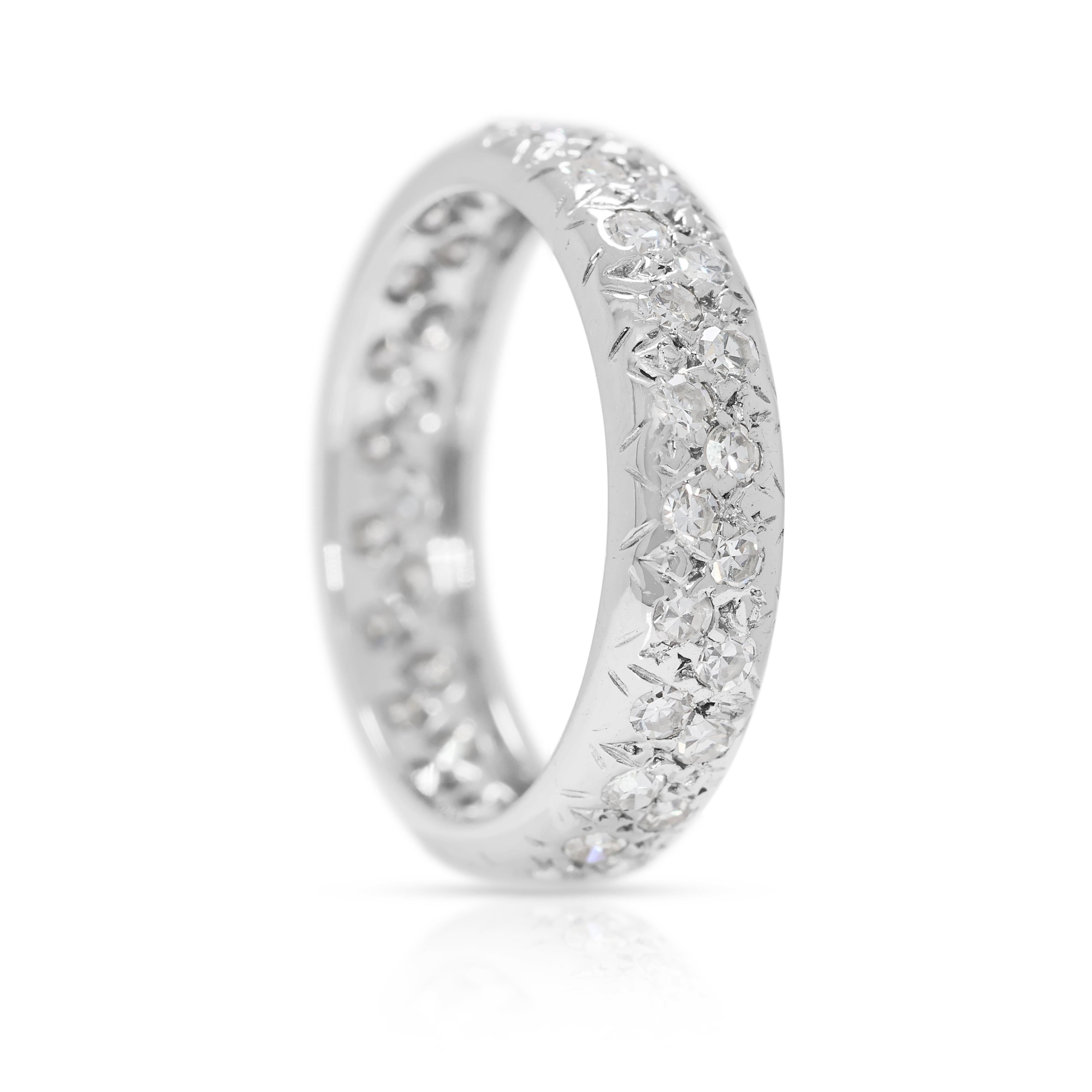 Luminous 0,48ct Old Cut Diamant Ring in 18K Weißgold Damen im Angebot