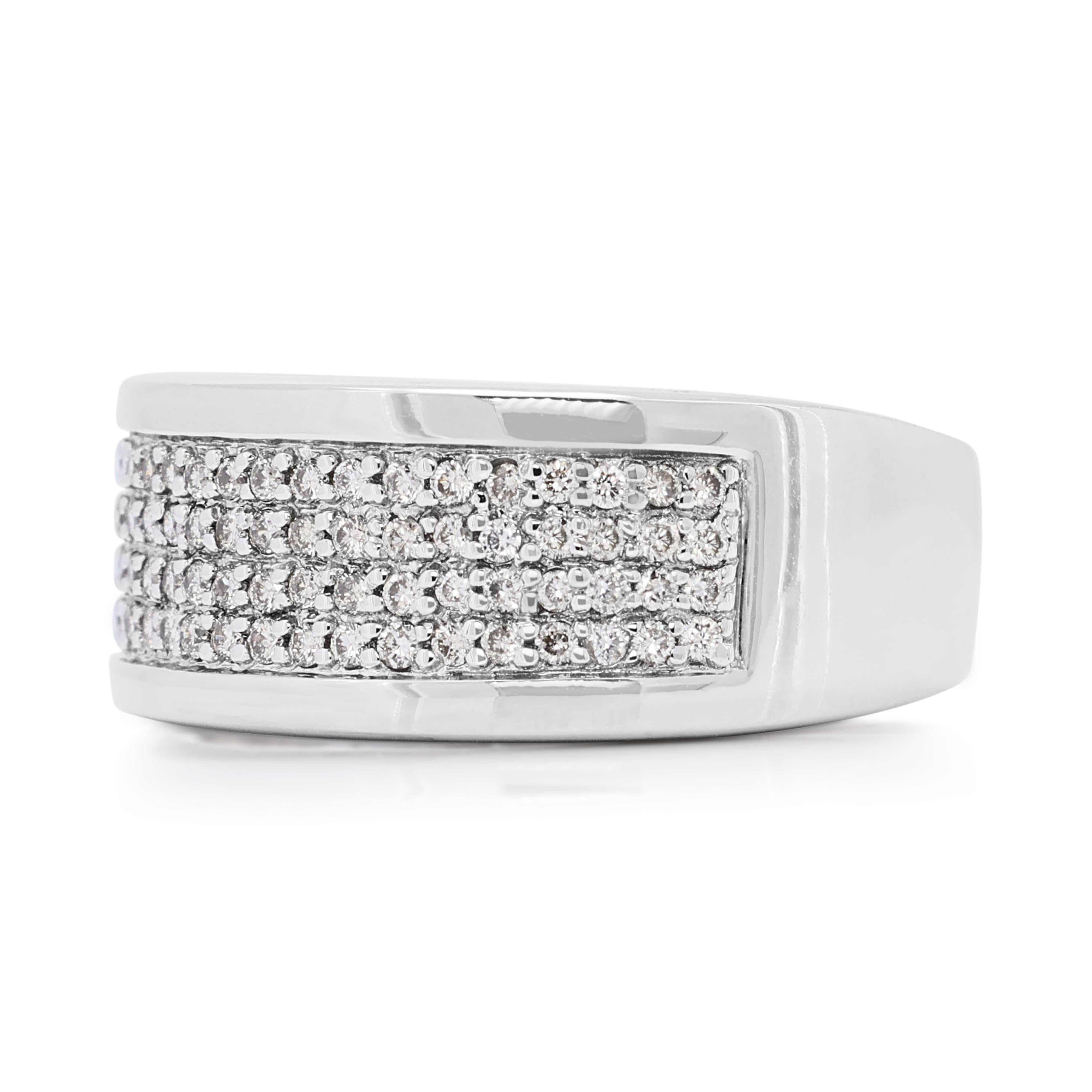 Luminous 0,5ct Runde Brillanten Ring in 18K Weißgold (Rundschliff) im Angebot