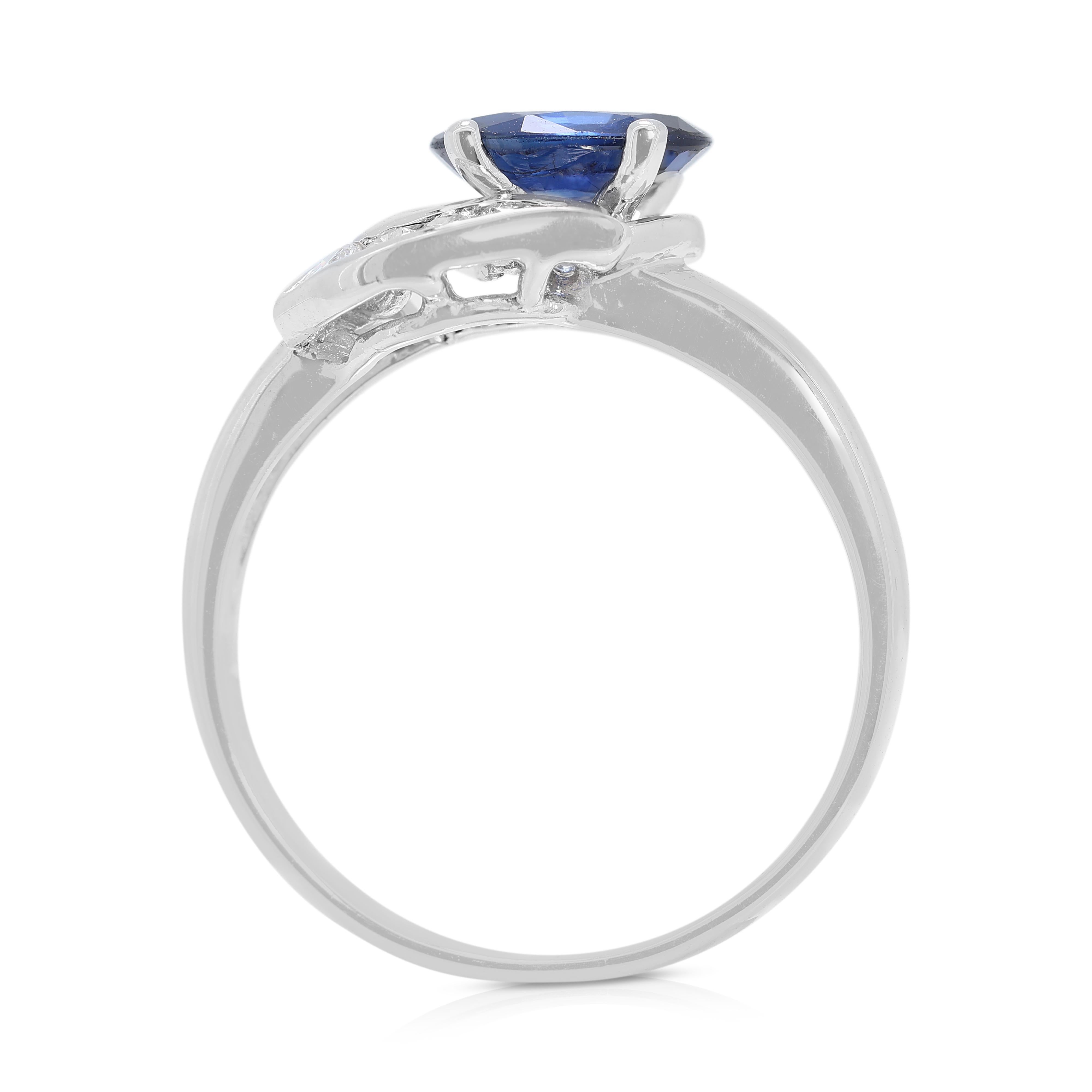 Anello Luminoso con Zaffiro da 0,76 carati e diamanti naturali in oro bianco 18 carati in vendita 2