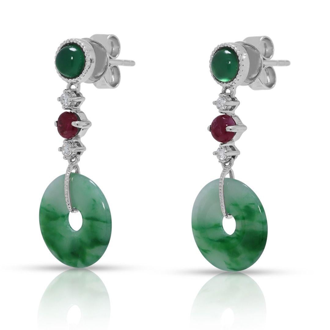 Luminous 0.82ct Natural Diamond, Ruby, Chalcedony & Jade Drop Earrings In condizioni ottime in vendita a רמת גן, IL