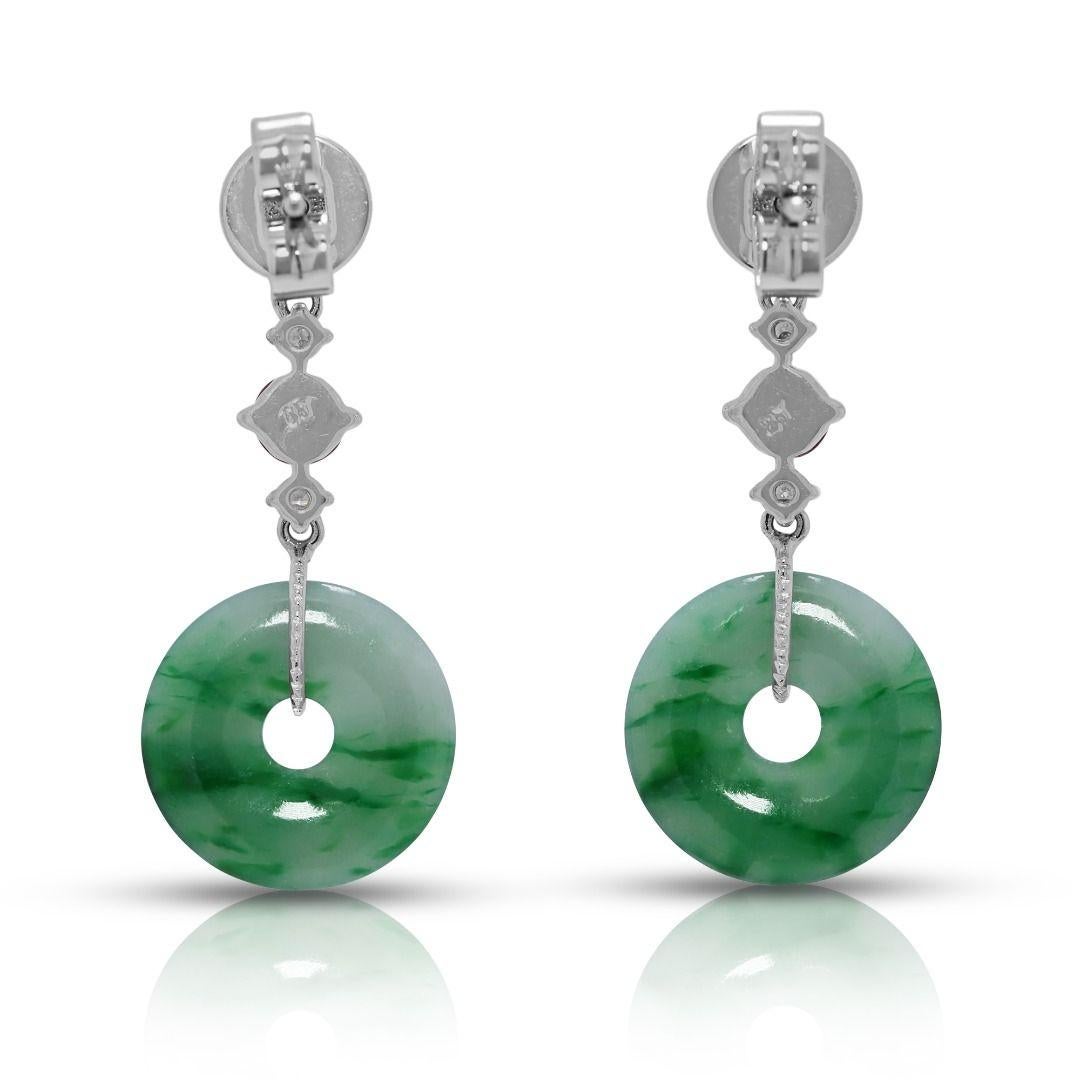 Luminous 0.82ct Natural Diamond, Ruby, Chalcedony & Jade Drop Earrings in vendita 1