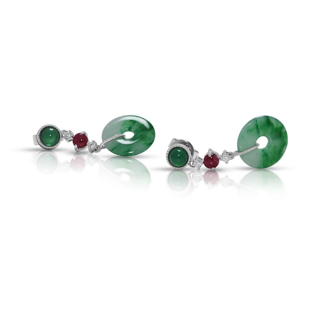 Luminous 0.82ct Natural Diamond, Ruby, Chalcedony & Jade Drop Earrings in vendita 2
