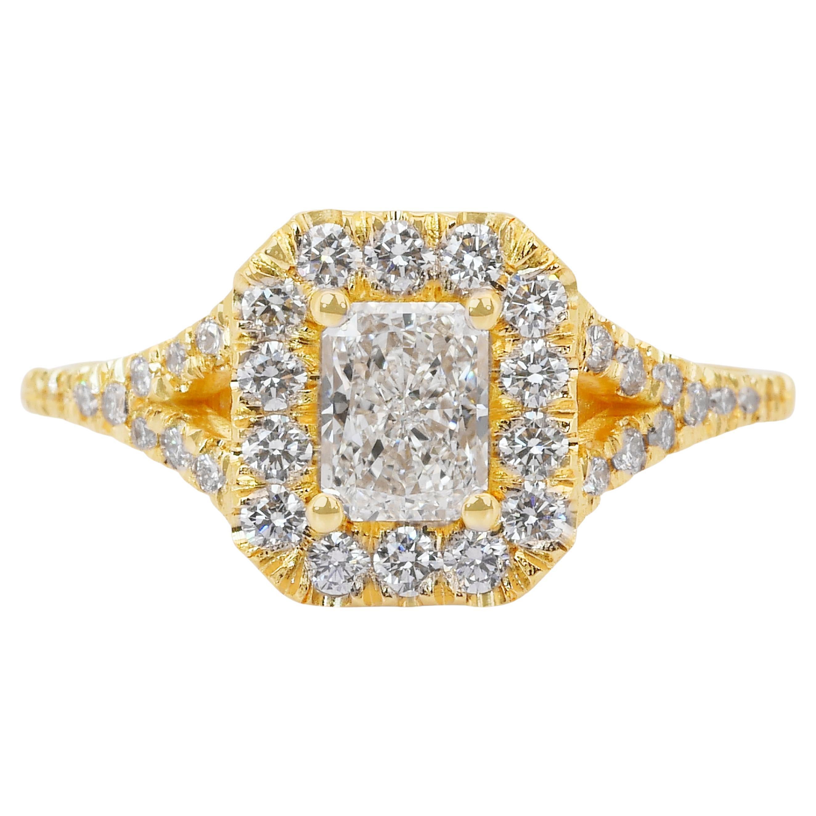 Luminous 0,95 Karat Diamanten Halo-Ring aus 18 Karat Gelbgold - IGI-zertifiziert