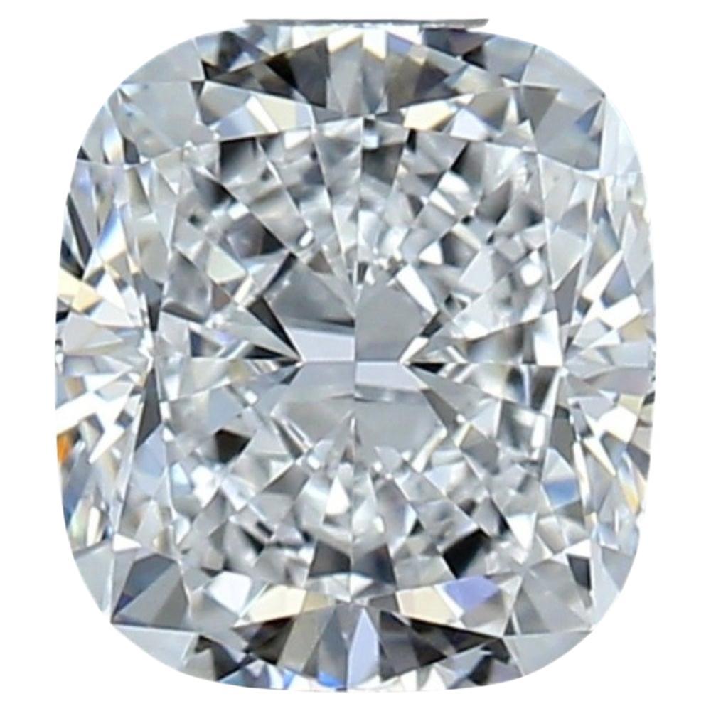 Luminous 1 pc Ideal Cut Natural Diamond w/1.02 ct - IGI Certified  For Sale