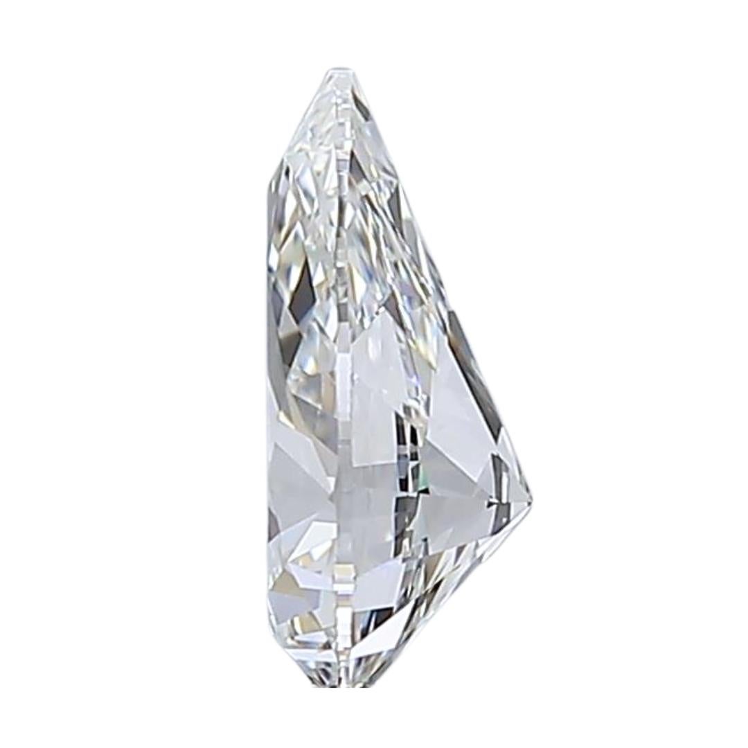Luminous 1.01ct Ideal Cut Pear Shaped Diamond - GIA Certified In New Condition For Sale In רמת גן, IL