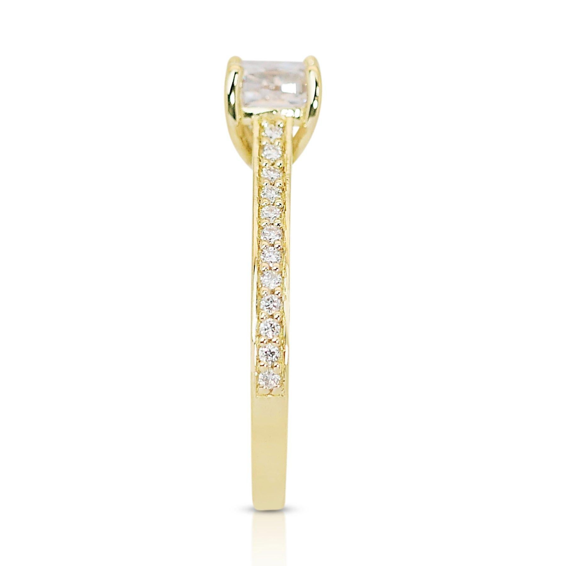 Luminous 1.17ct Diamond Pave Ring in 18k Yellow Gold – GIA Certified For Sale 2