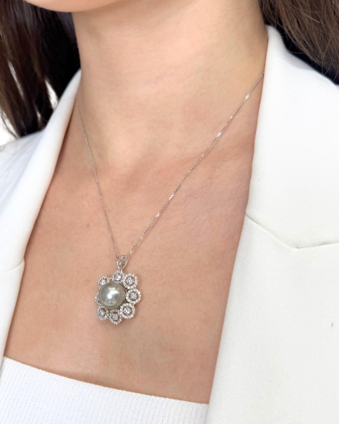 Luminous 11.88ct Tahitian Salt Walter Perle und Diamanten Halskette im Angebot 5