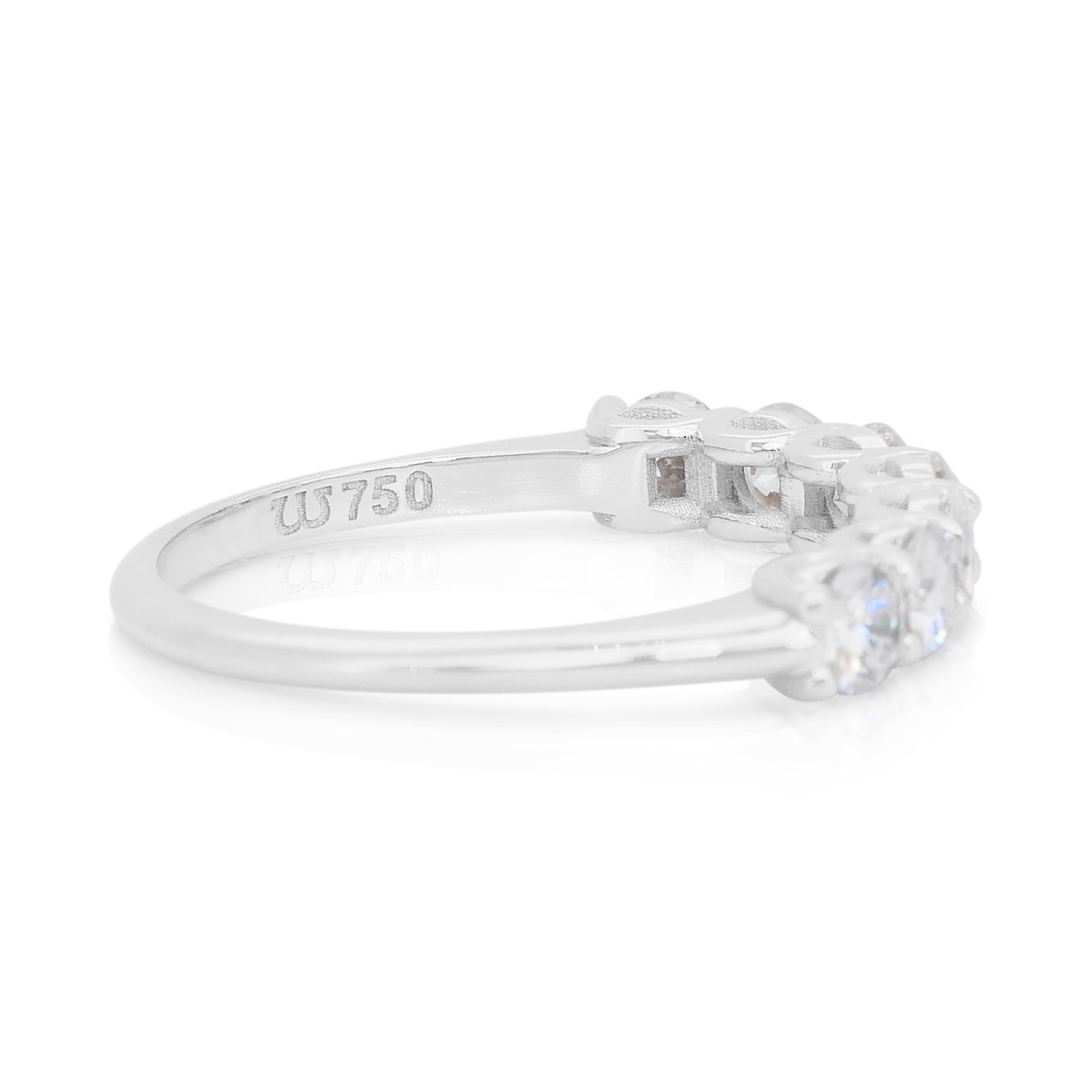 Taglio rotondo Anello Luminoso con 1,18ct di diamanti naturali in oro bianco 18k - Certificato IGI in vendita