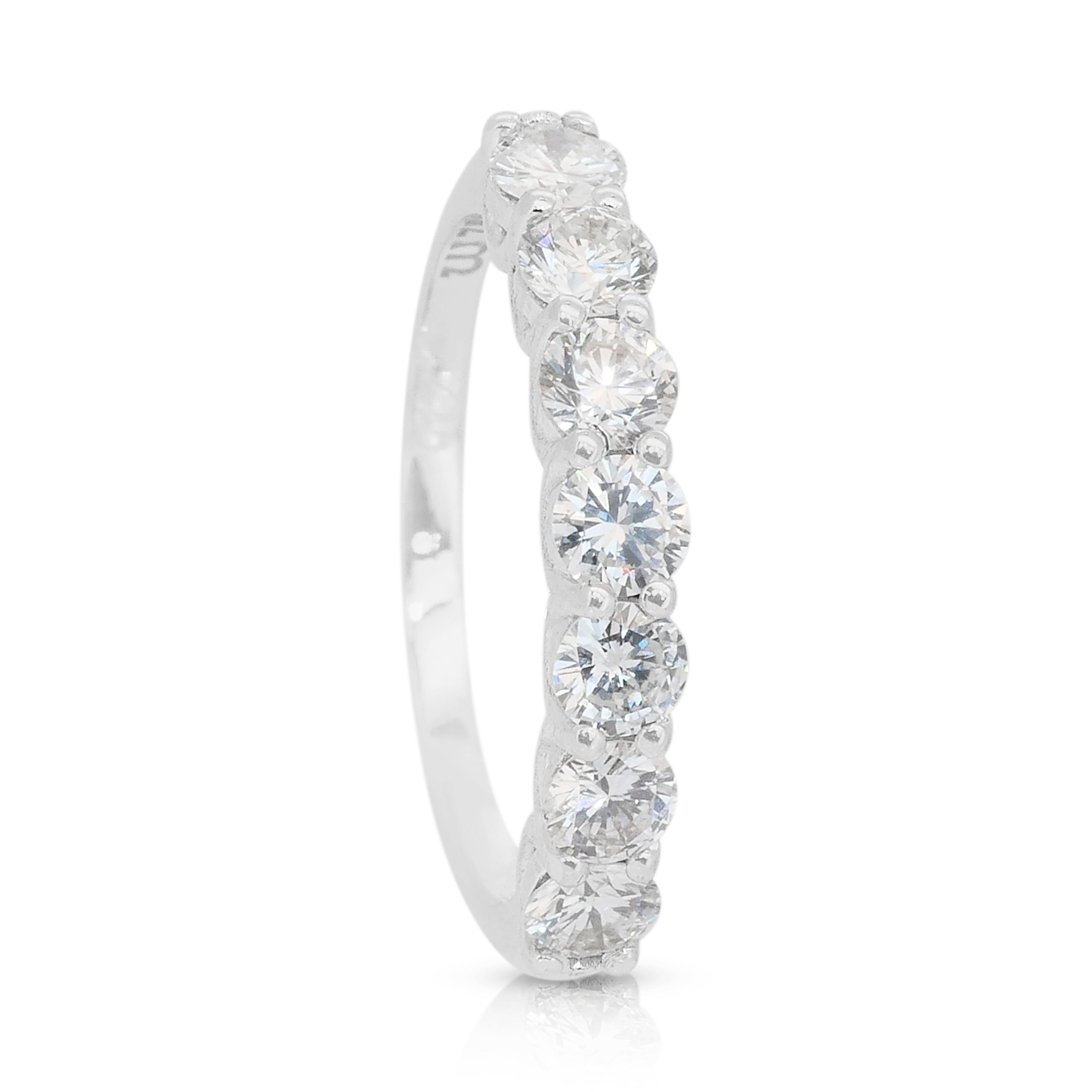 Anello Luminoso con 1,18ct di diamanti naturali in oro bianco 18k - Certificato IGI in vendita 1