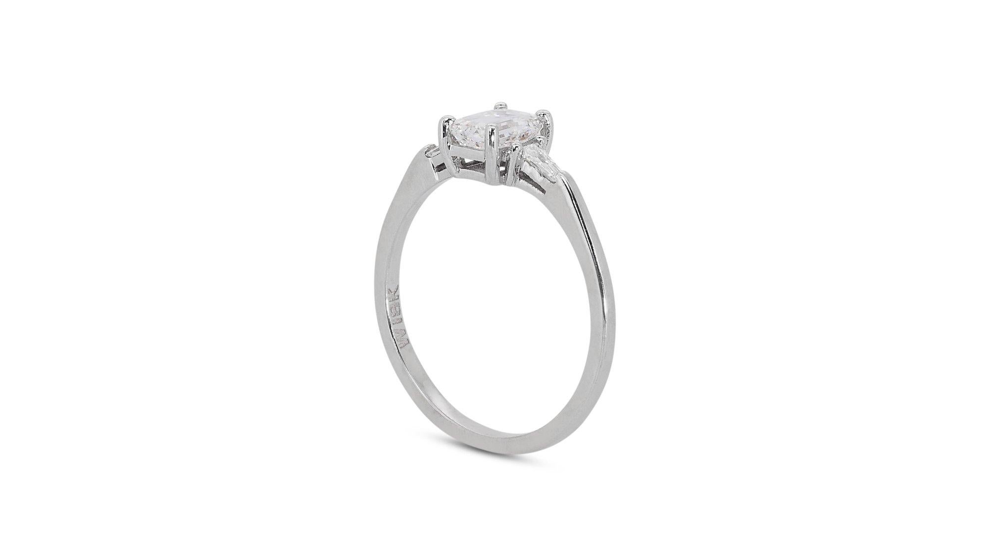 Luminous 1.28ct Diamonds 3-Stone Ring in 18k White Gold - GIA Certified For Sale 1