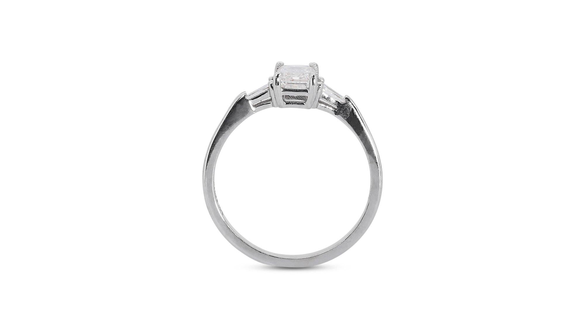 Luminous 1.28ct Diamonds 3-Stone Ring in 18k White Gold - GIA Certified For Sale 2