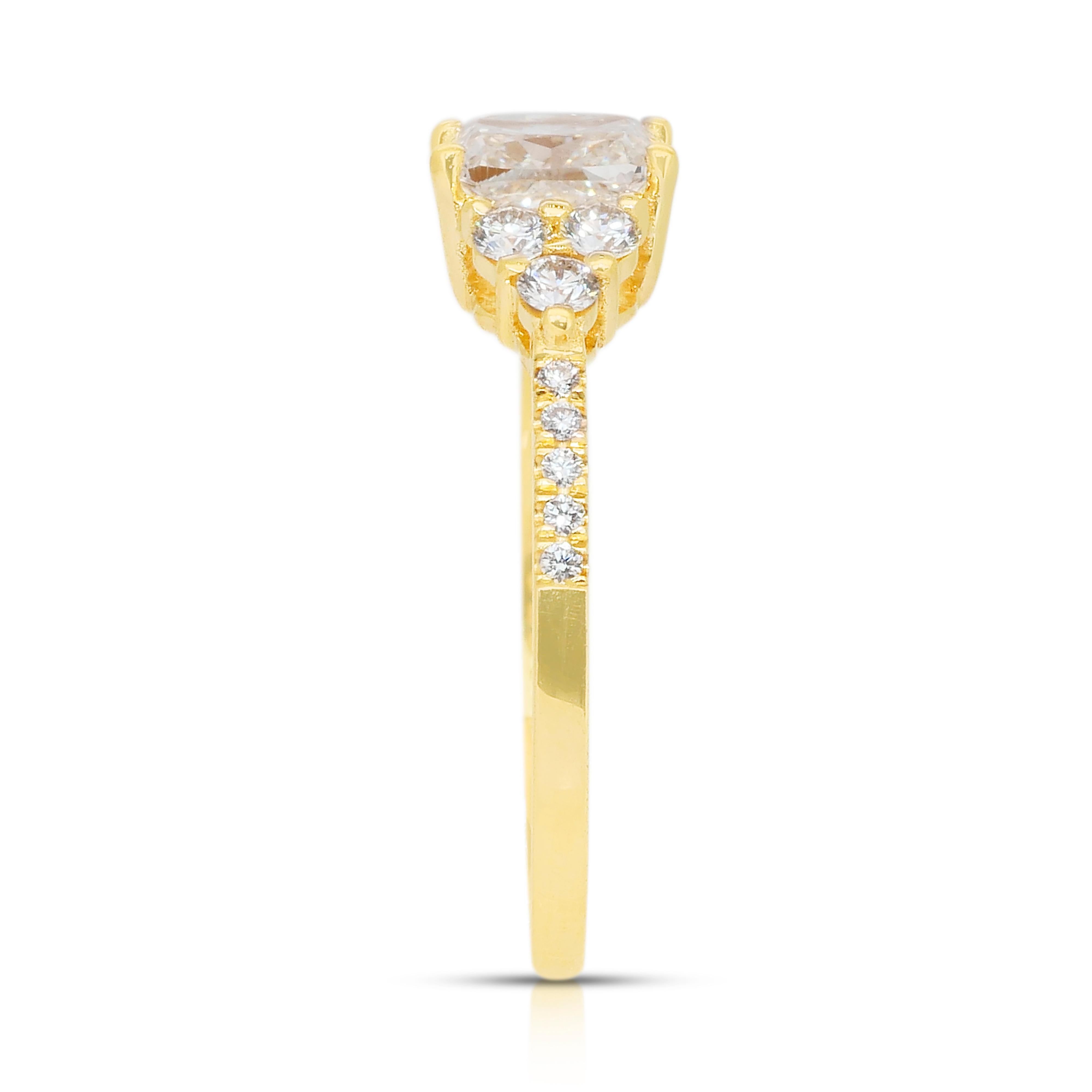 Anello con pavé di diamanti Luminous 1,31ct in oro giallo 18k - Certificato IGI in vendita 2