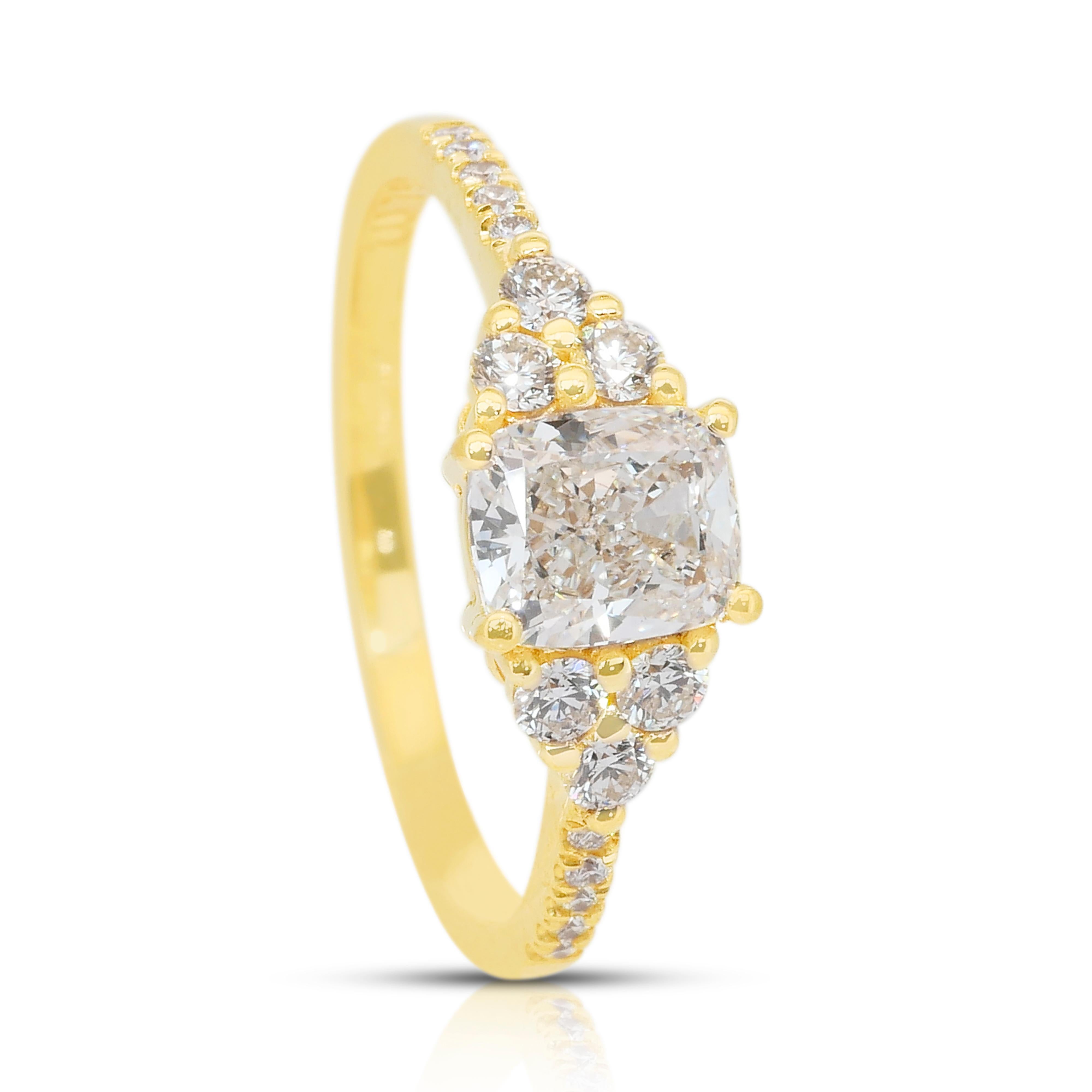 Anello con pavé di diamanti Luminous 1,31ct in oro giallo 18k - Certificato IGI in vendita 3