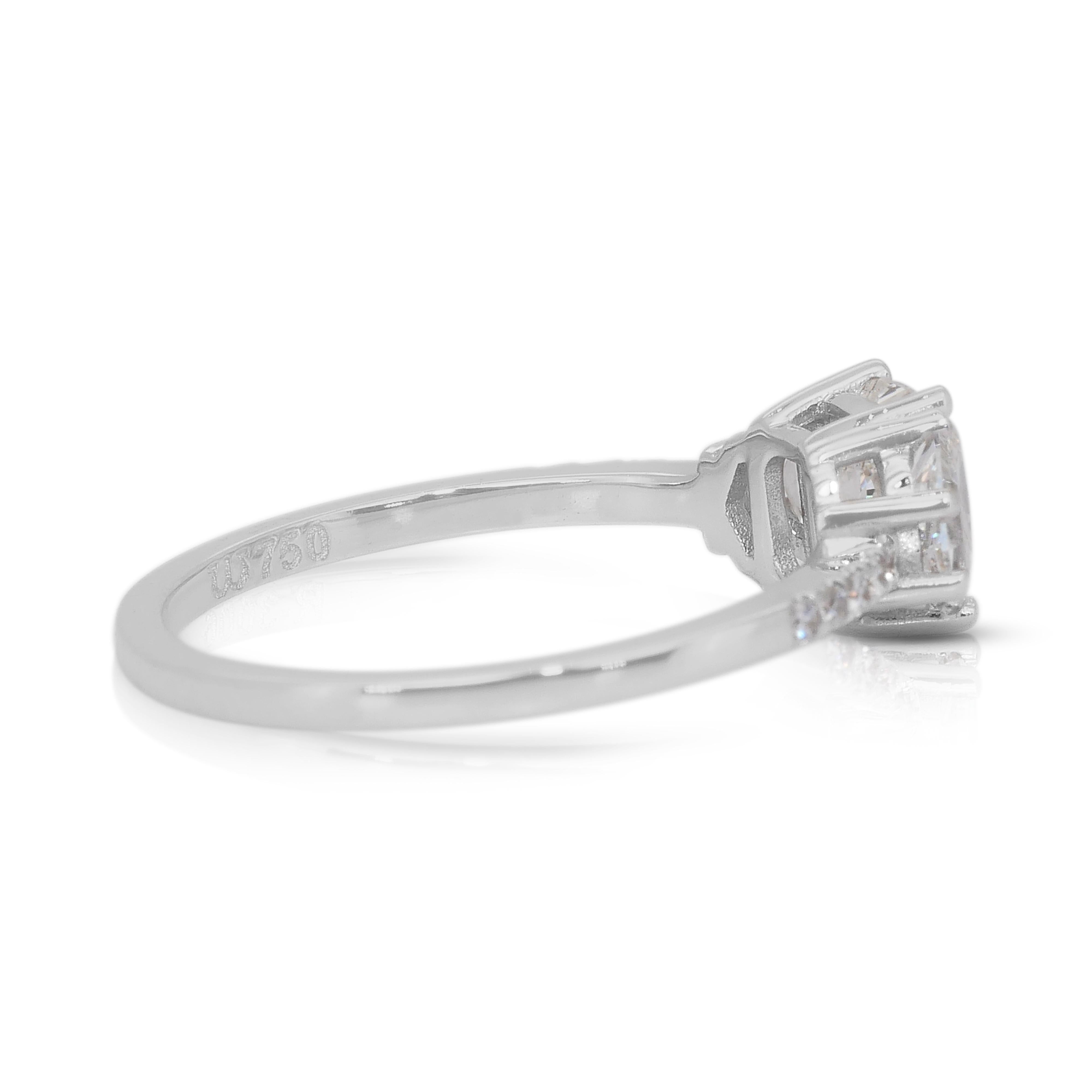 Taglio cuscino Anello Luminoso con 3 pietre e 1,36 carati di diamanti in oro bianco 18 carati - Certificato GIA in vendita