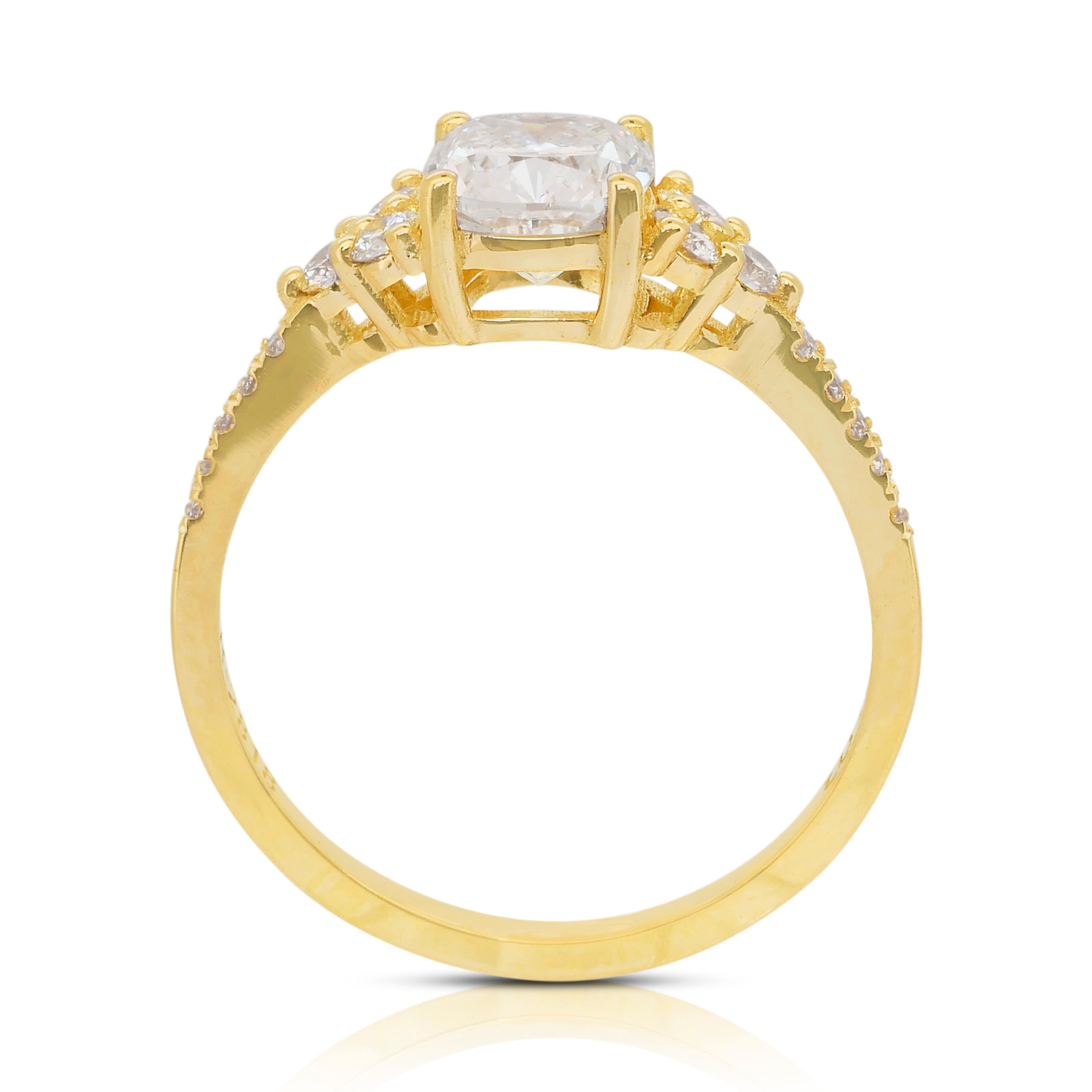 Luminous 1.50ct Diamonds Ring in 18k Yellow Gold - IGI Certified en venta 4