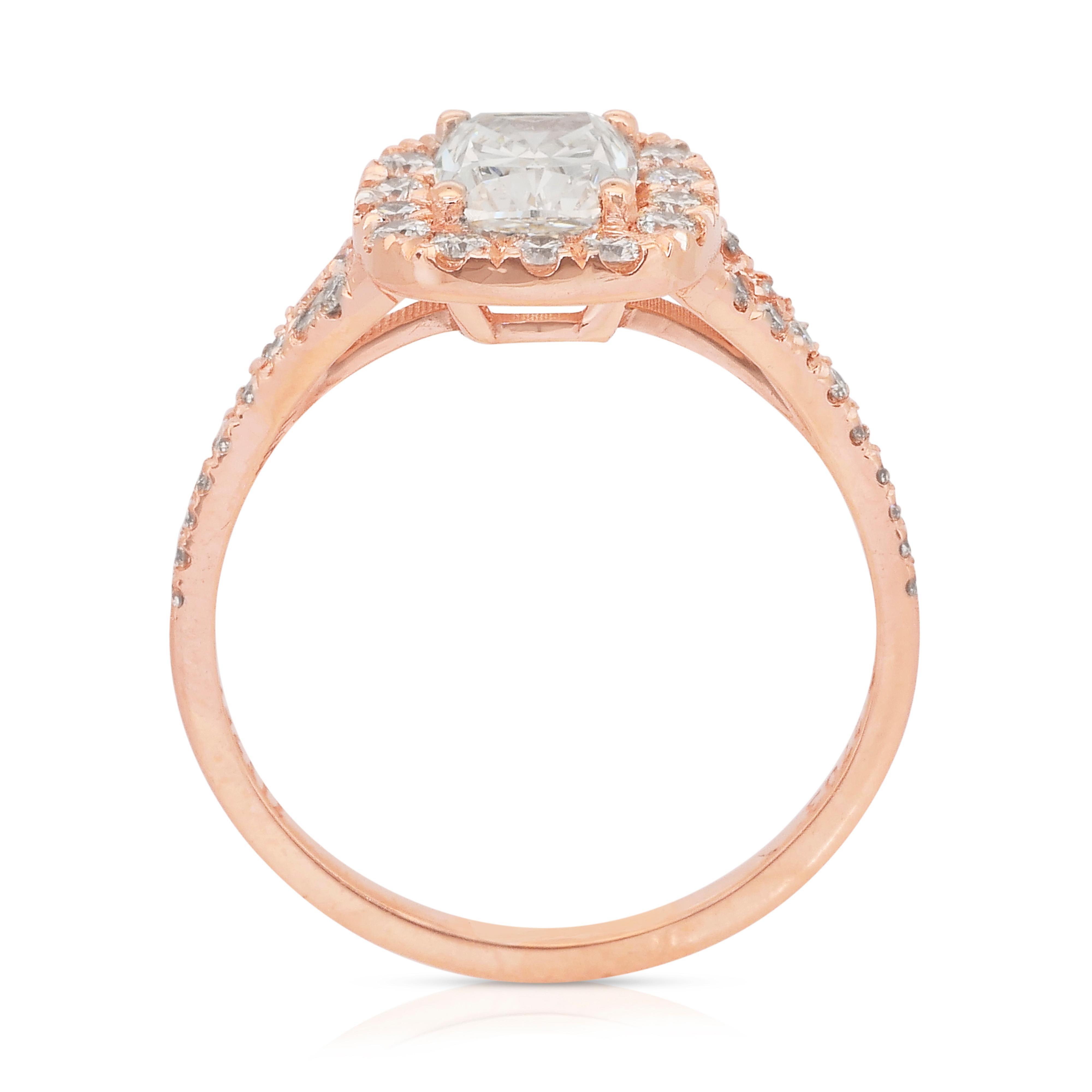 Luminous 1.64ct Diamonds Halo Ring in 18k Rose Gold - IGI Certified For Sale 4