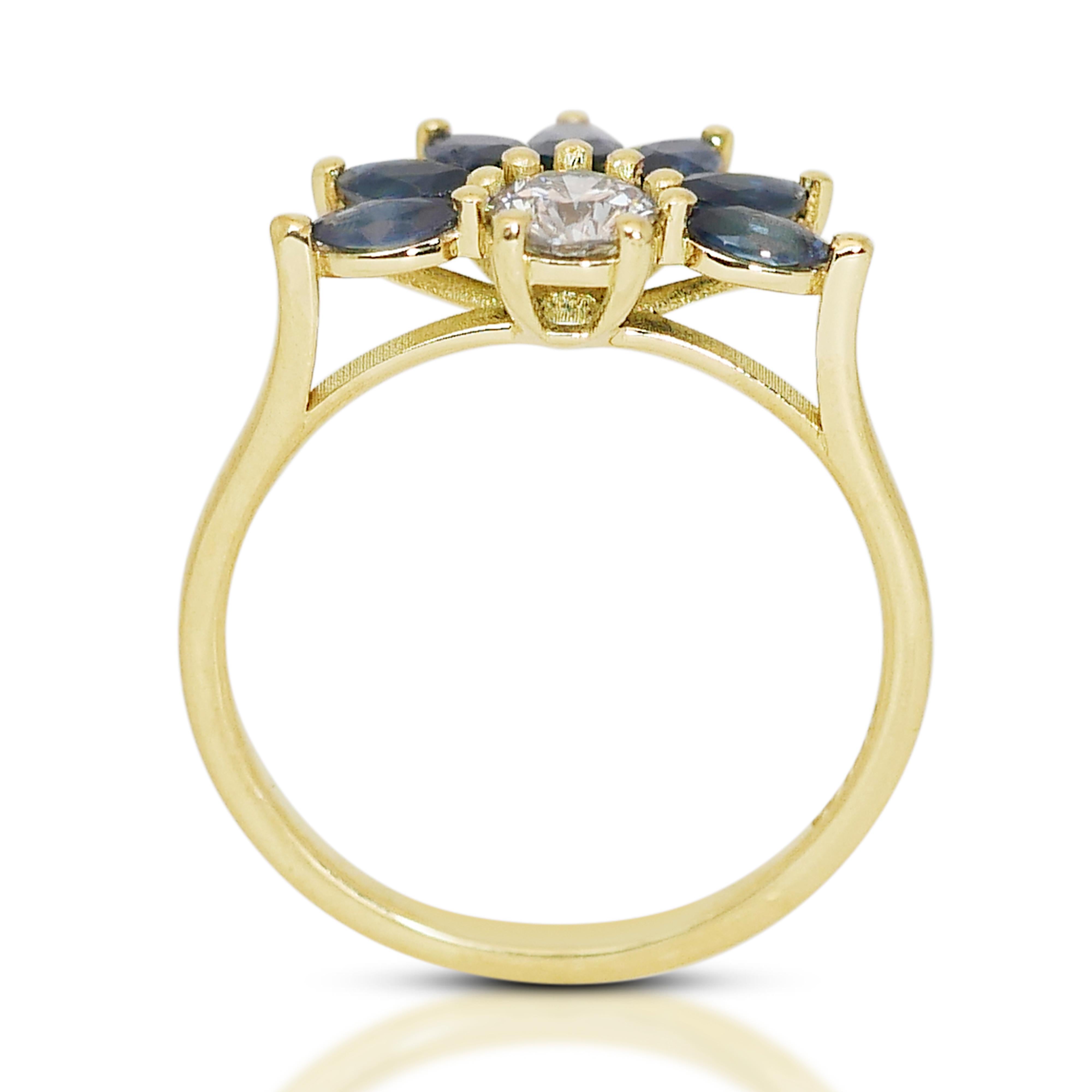 Enchanting 18K Yellow Gold Natural Diamond and Sapphire Ring w/1.40ct - IGI Cert For Sale 1