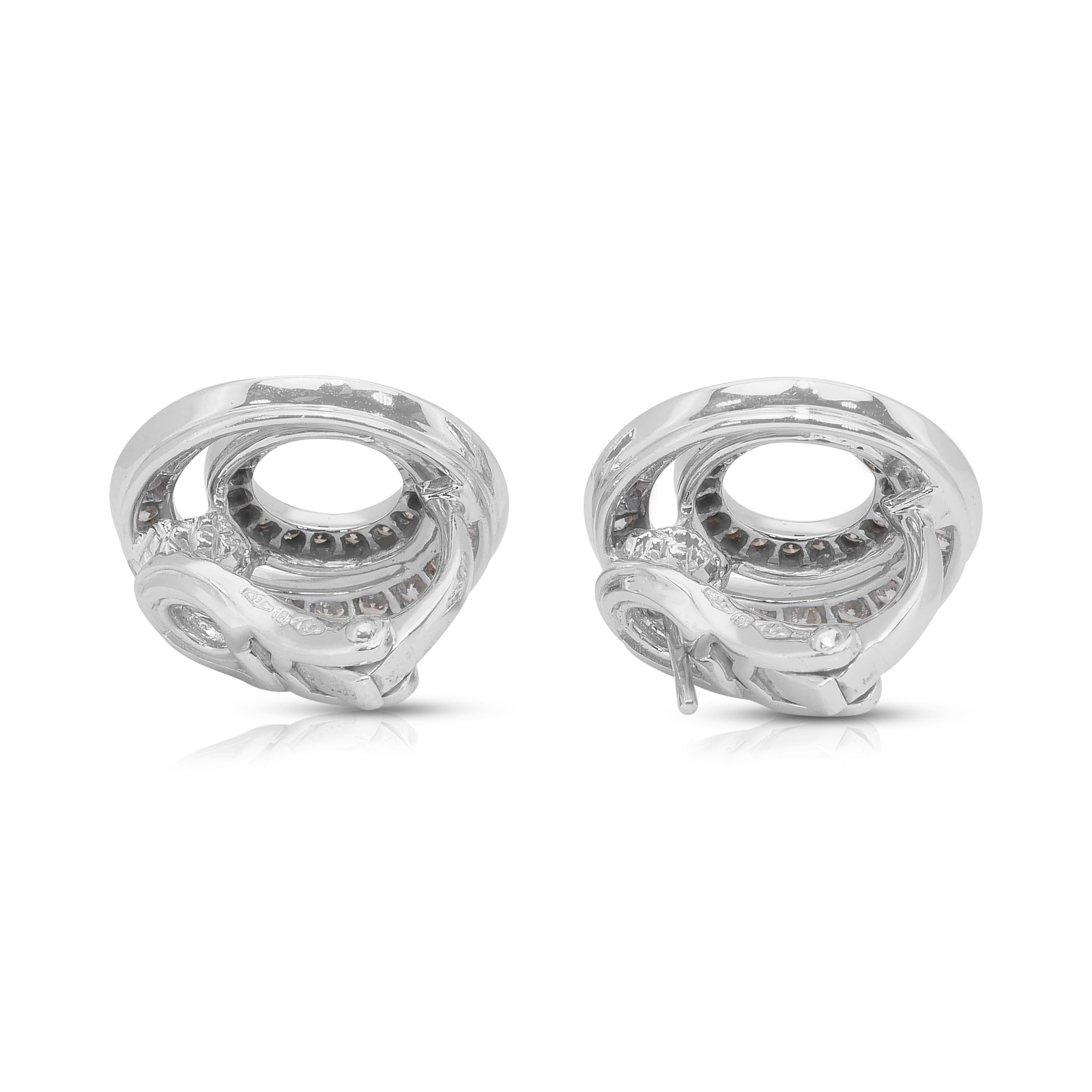 Orecchini con diamanti Luminous da 1,98ct in oro bianco 18k - certificati IGI in vendita 2