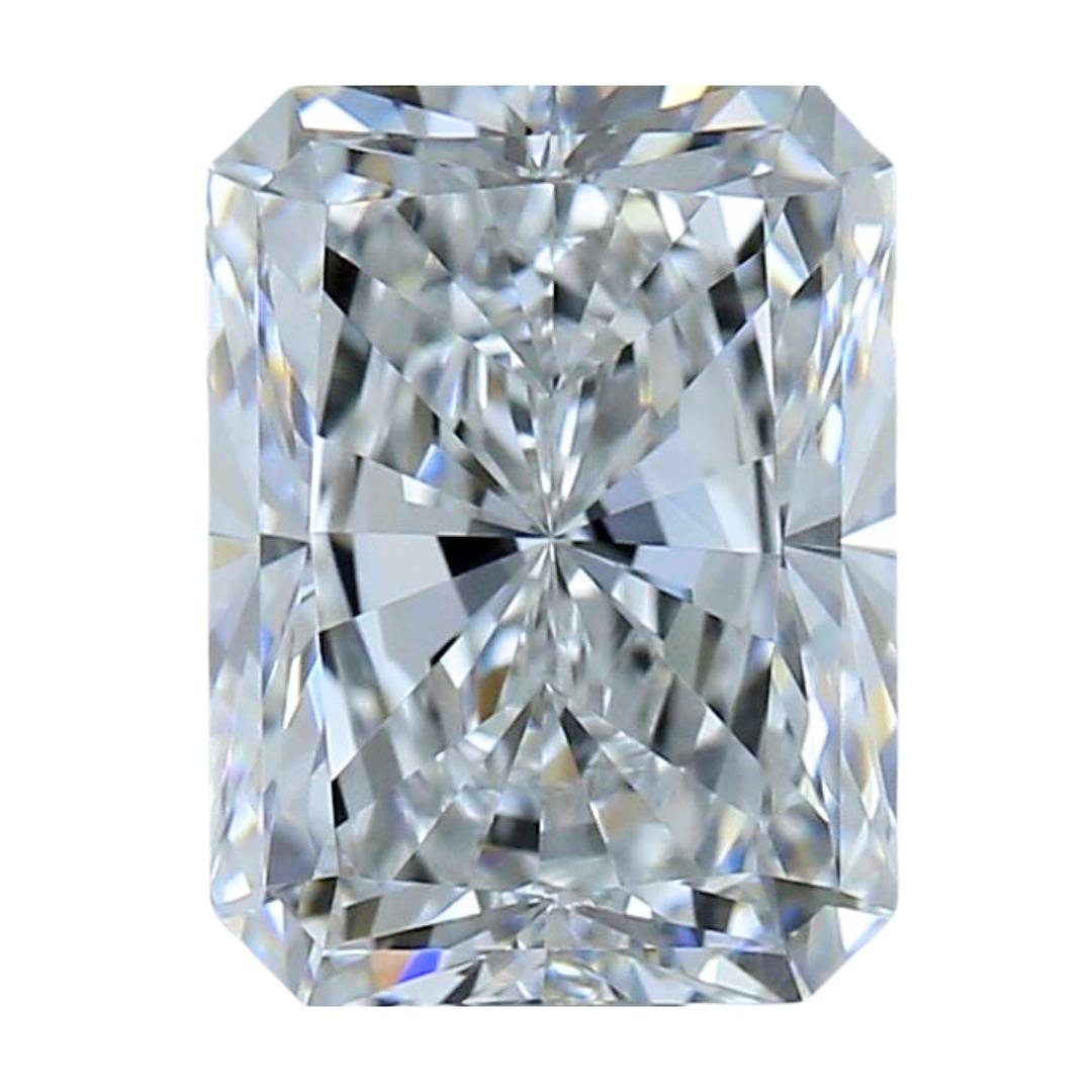 Diamant naturel lumineux de 2.01 carats de taille idéale, certifié GIA en vente 2