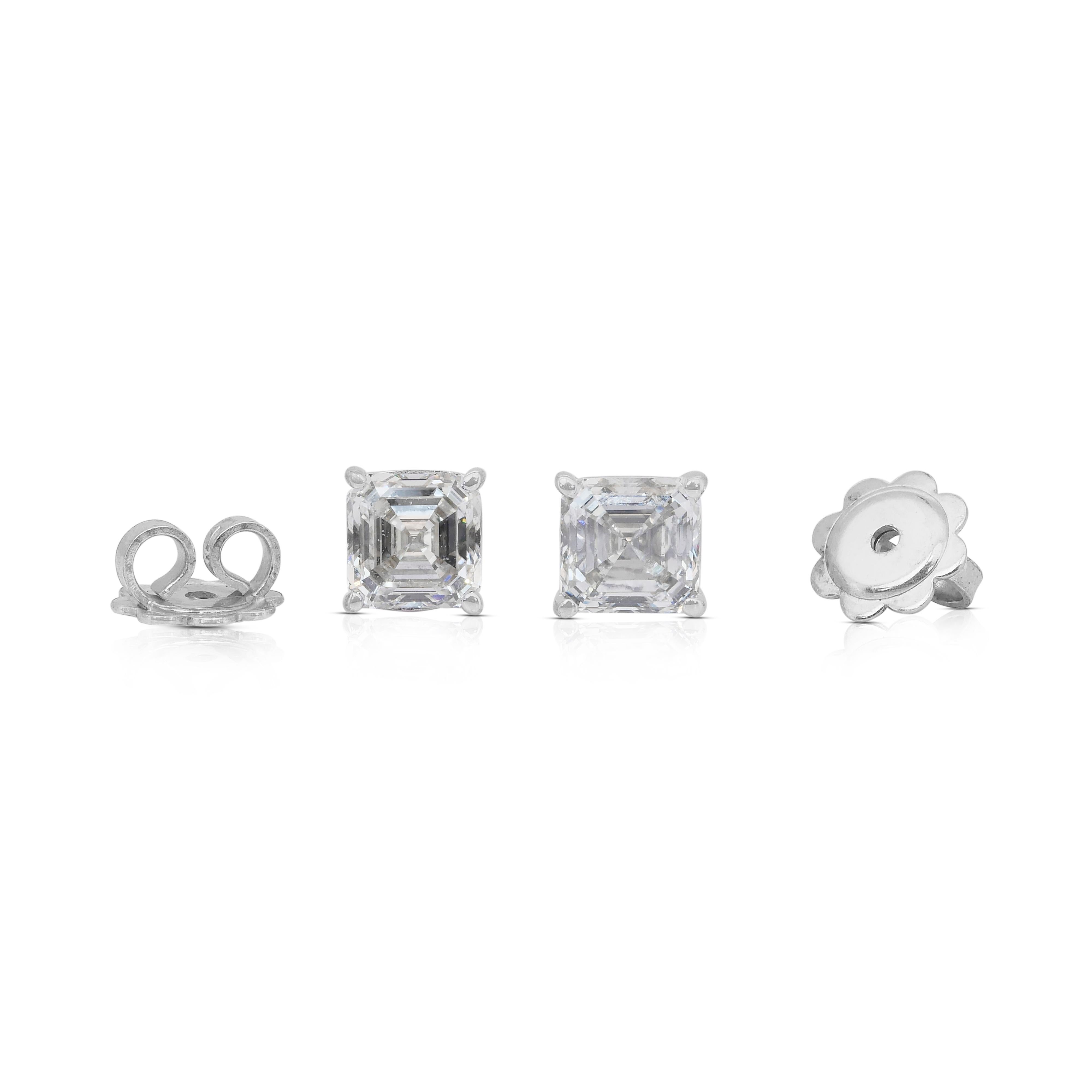 Luminous 2.03ct Diamonds Stud Ears in 18k White Gold - IGI Certified en vente 4