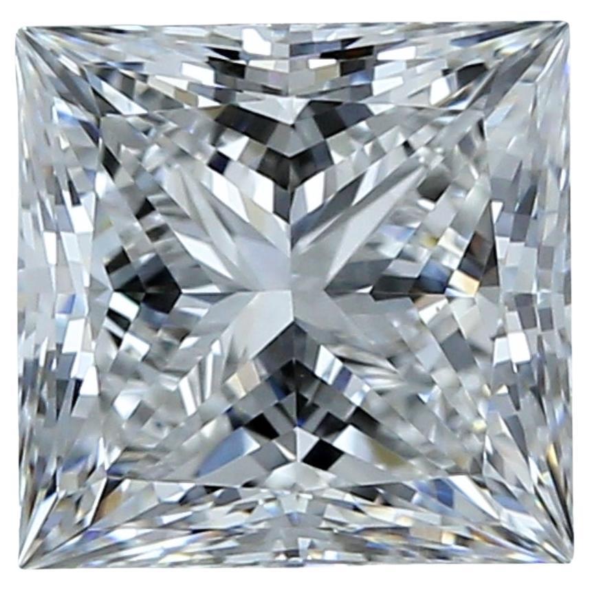 Diamant naturel lumineux de 2,20 carats de taille idéale, certifié GIA en vente