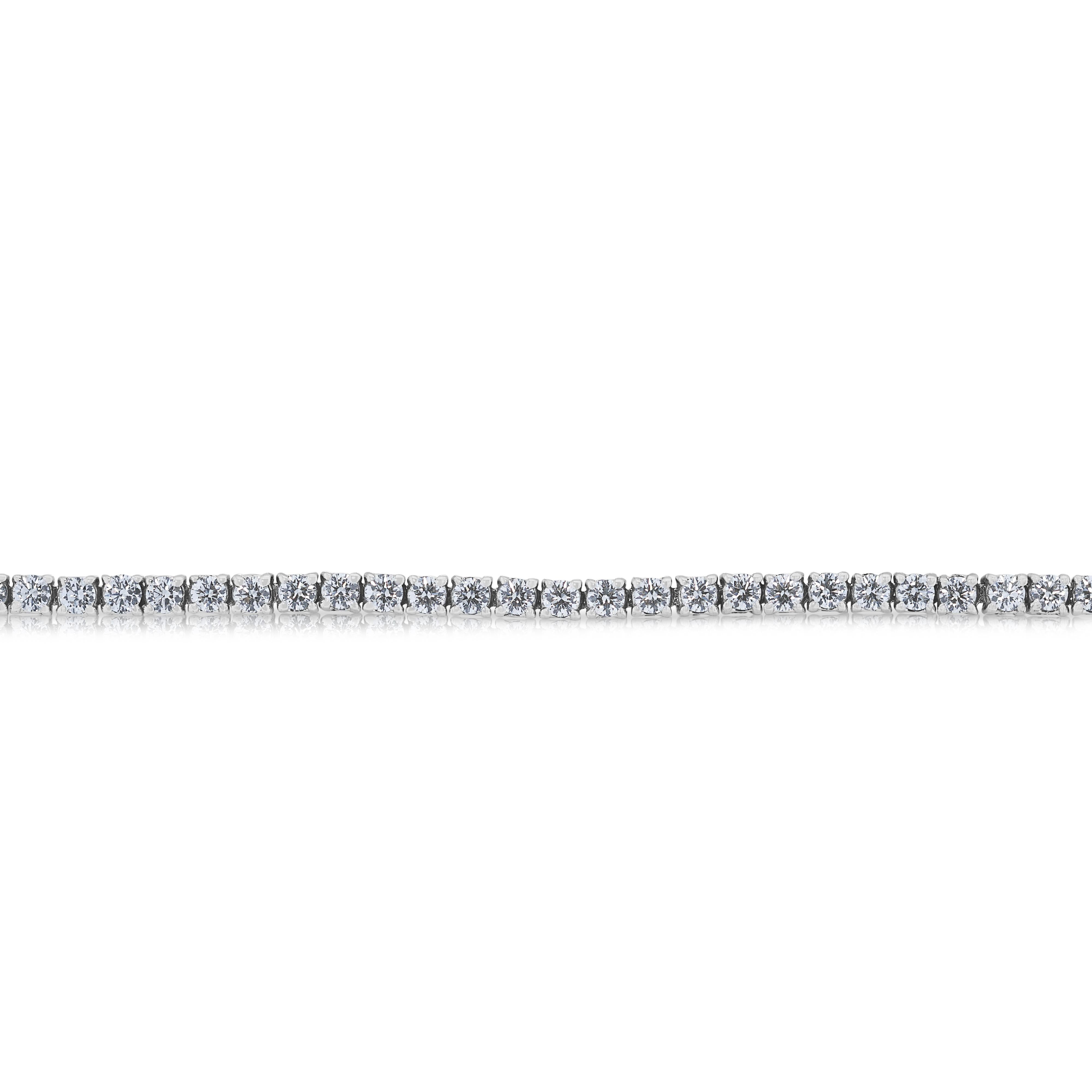 Donna Bracciale tennis con diamanti Luminous da 2,49 carati in oro bianco 18 carati in vendita