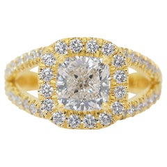 Luminous 2.52ct Diamonds Halo Ring in 18k Yellow Gold - IGI Certified