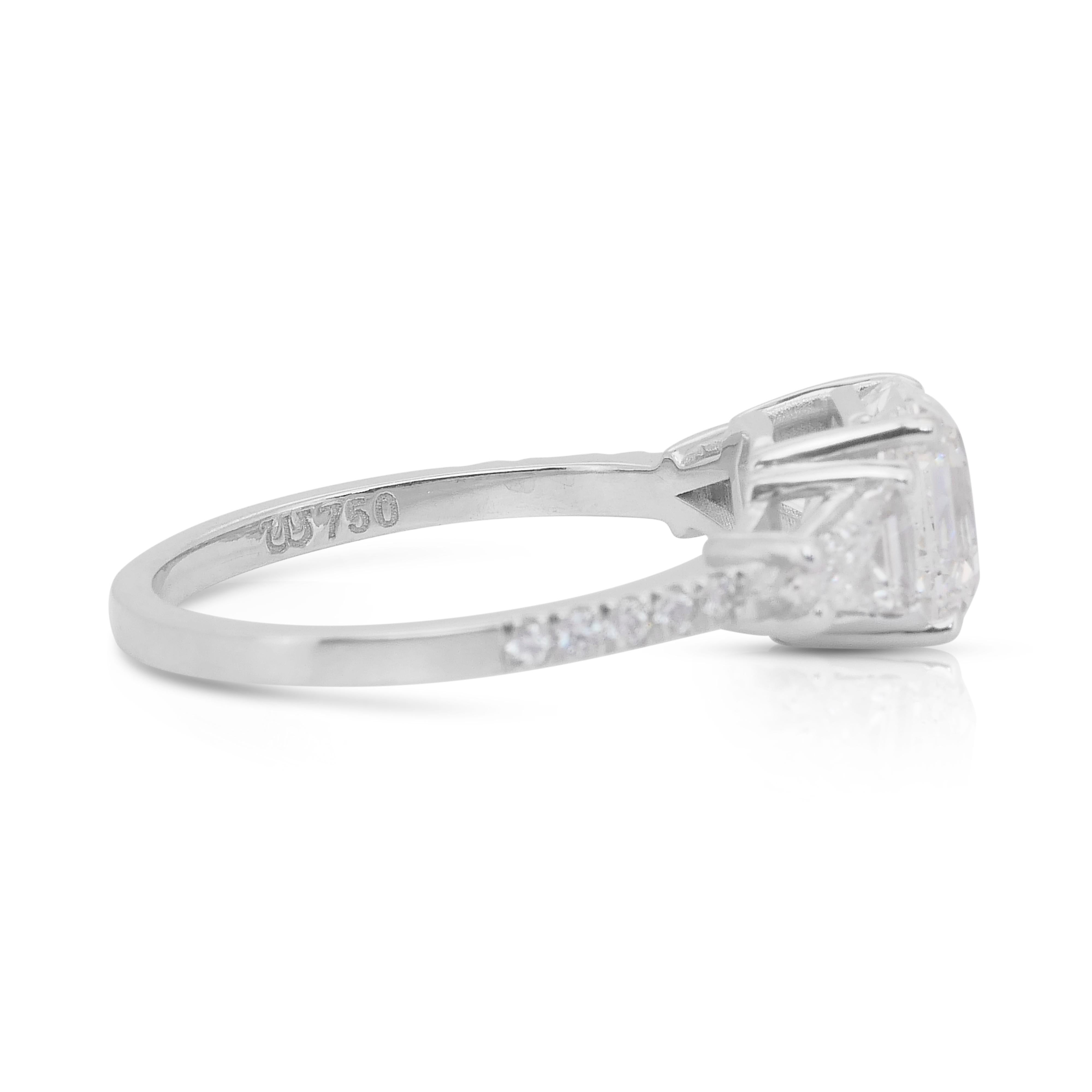 Luminous 2,70ct Diamanten Ring in 18k Weißgold - IGI zertifiziert (Carréeschliff) im Angebot